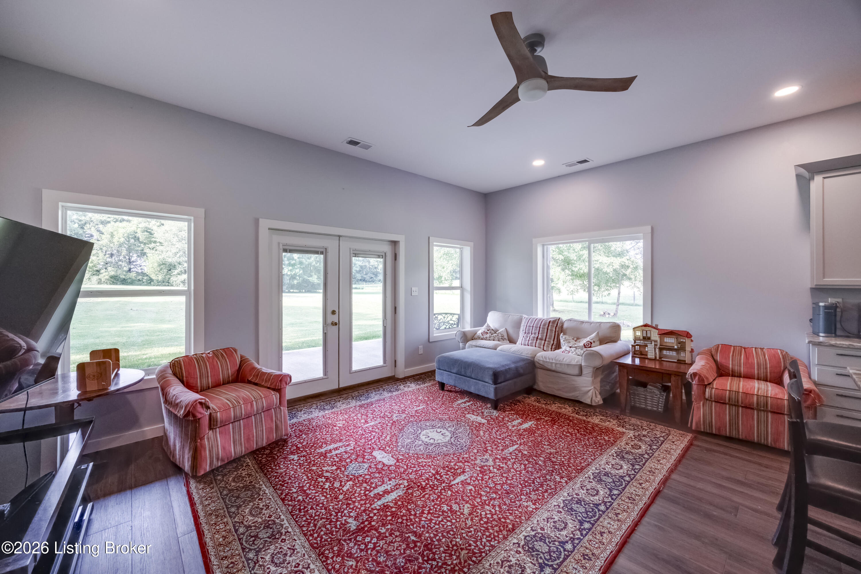 5805 Payton Ln Property Photo 47
