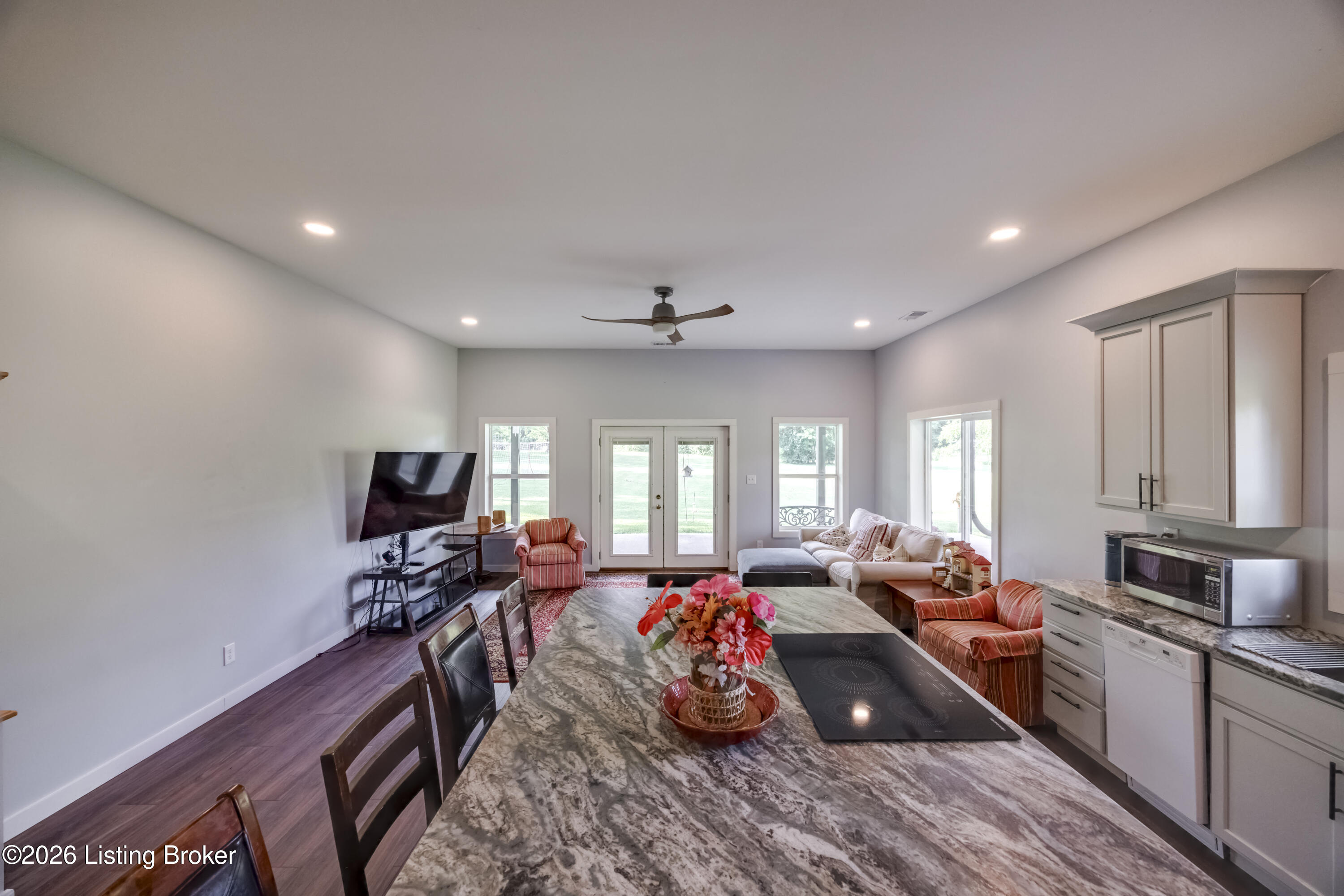 5805 Payton Ln Property Photo 50