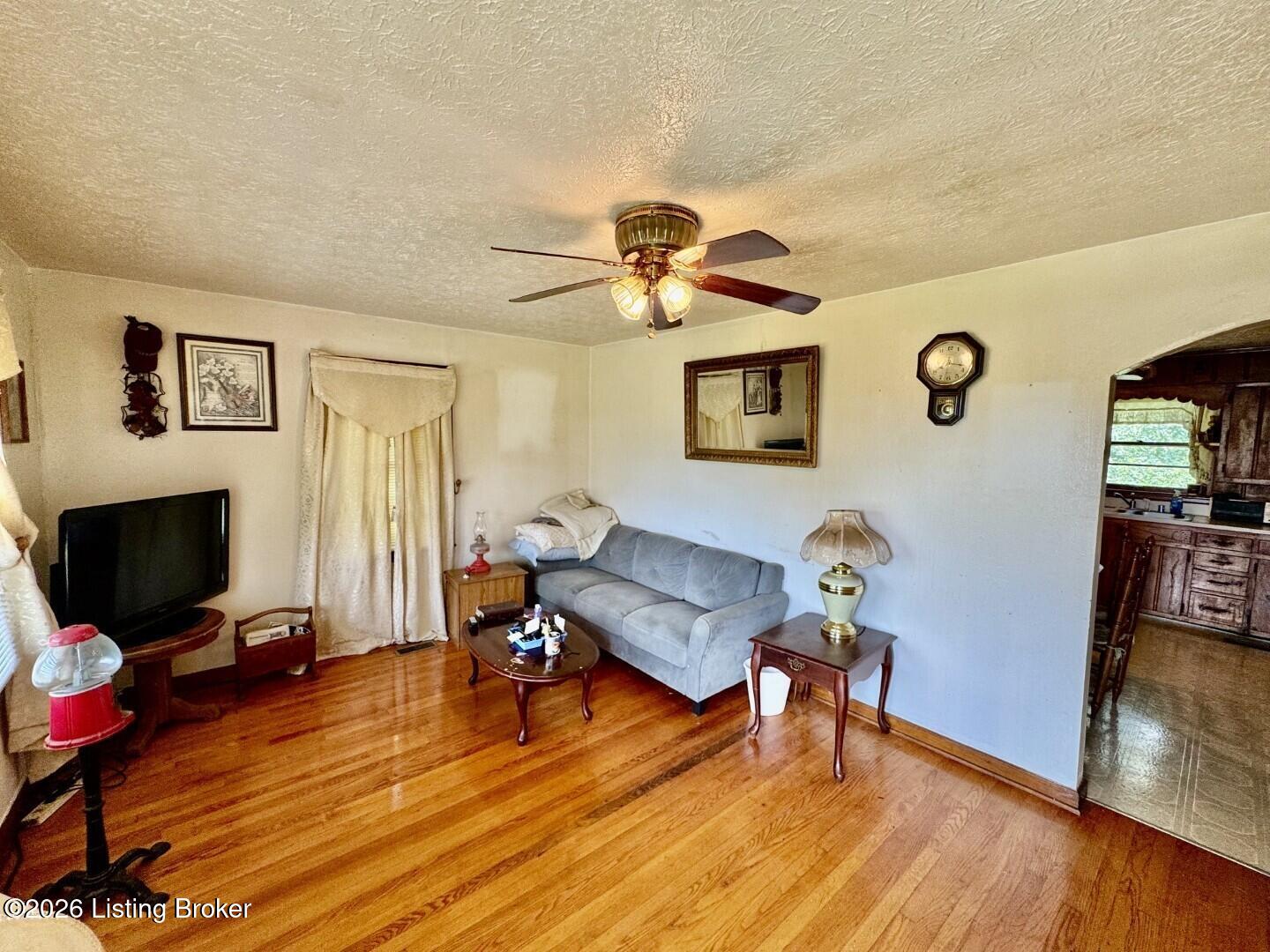 1232 Perryville Rd Property Photo 2