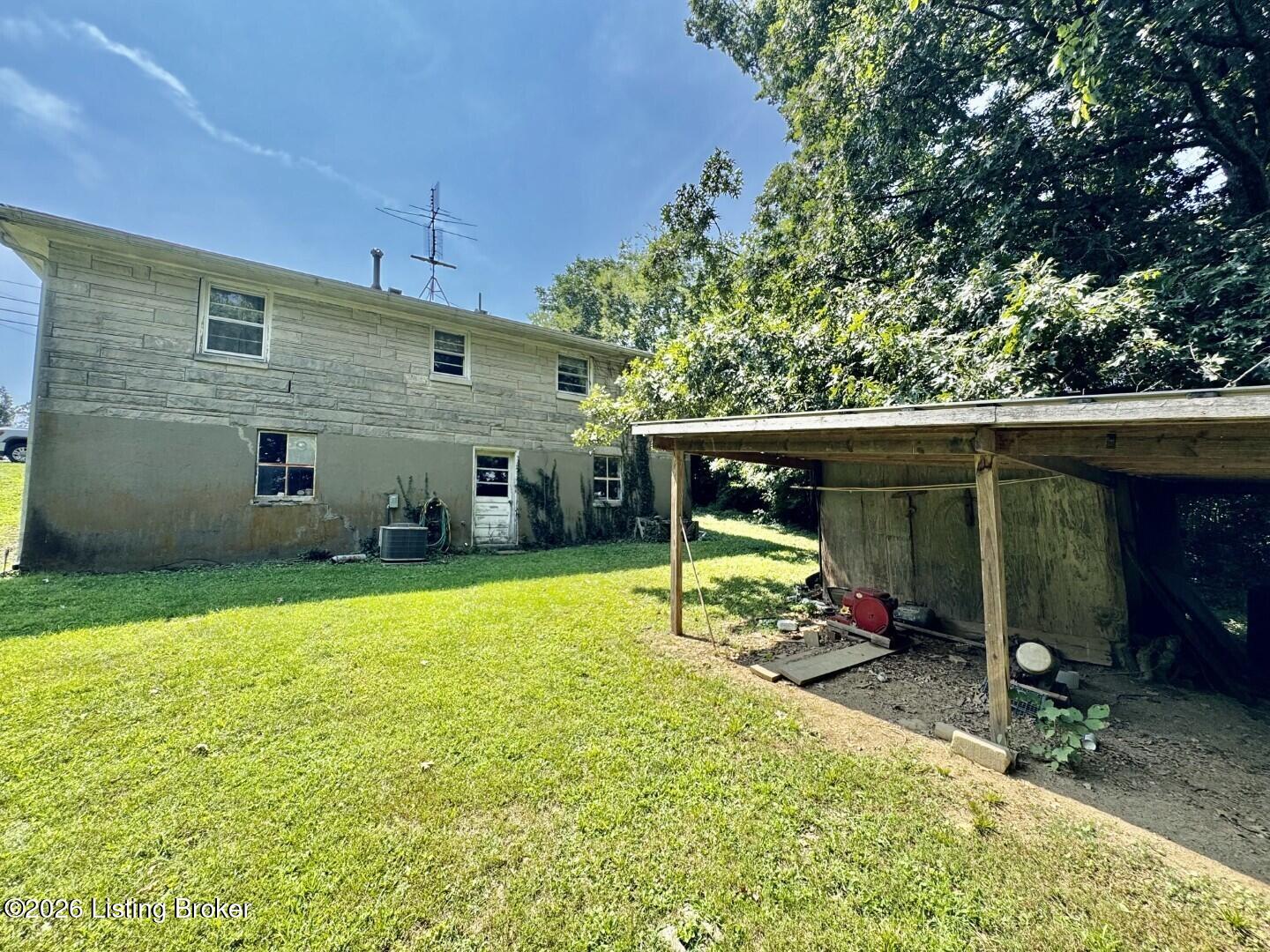 1232 Perryville Rd Property Photo 16