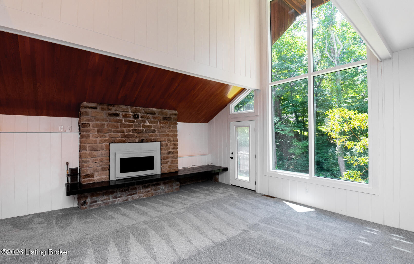 6302 Shadow Wood Ct Property Photo 6