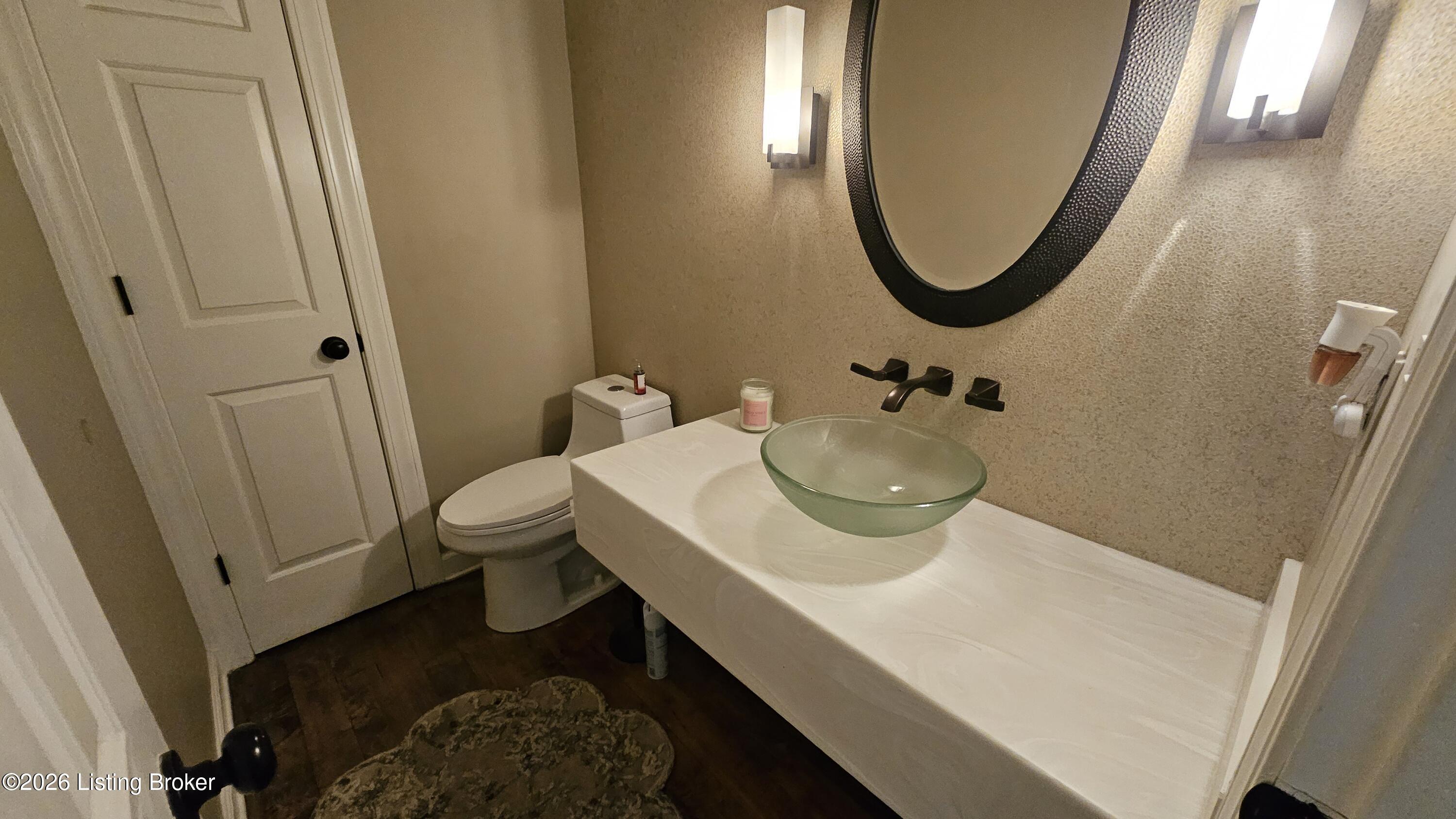 9214 Woodhurst Ct Property Photo 26