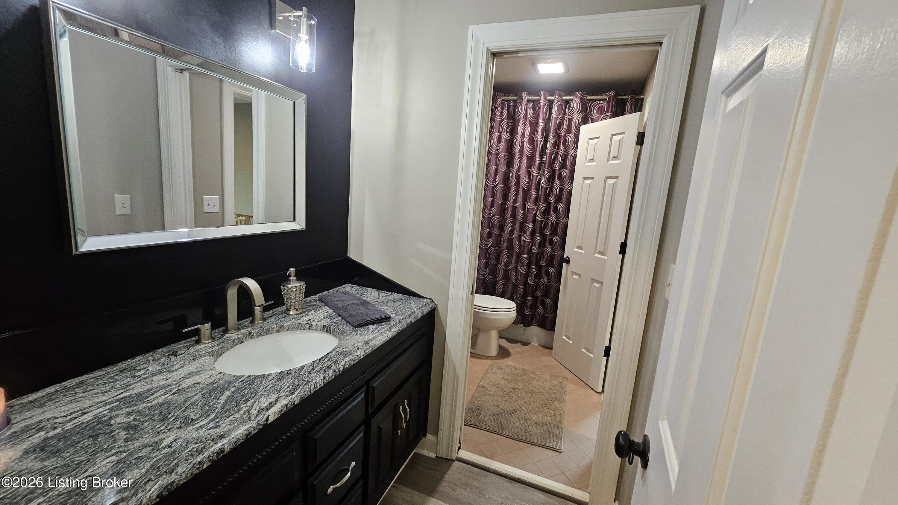 9214 Woodhurst Ct Property Photo 36