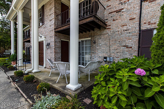 503 Logsdon Ct Property Photo 1