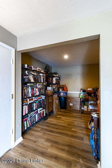 503 Logsdon Ct Property Photo 10