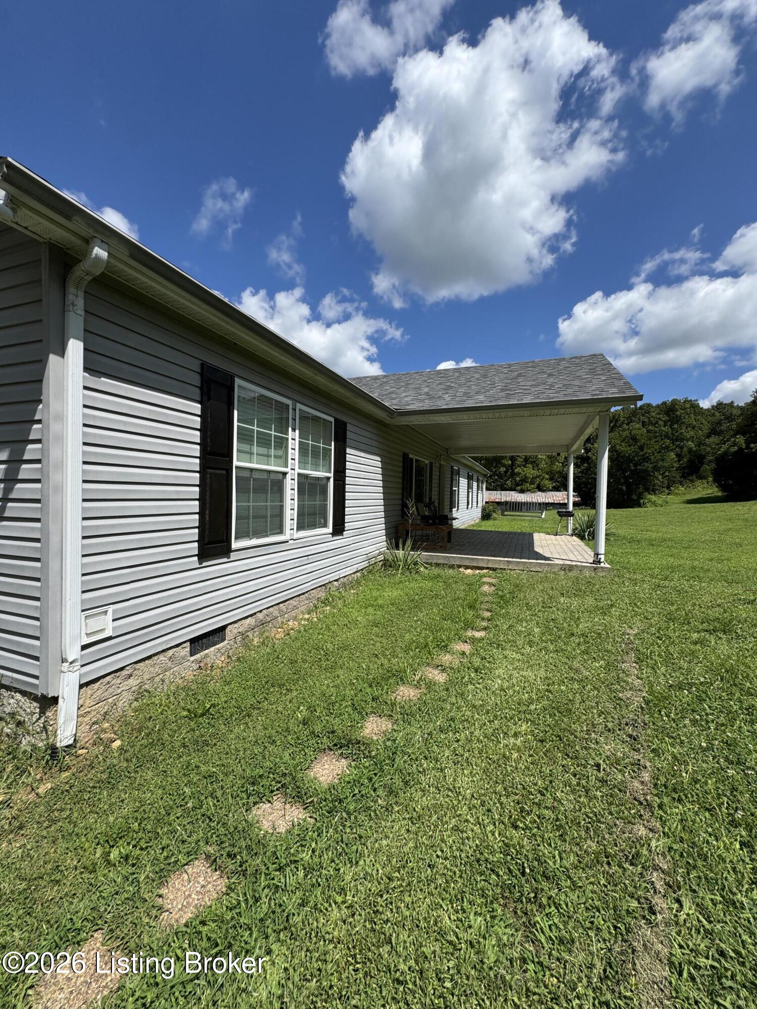 89 Taylor Fork Rd Property Photo 2