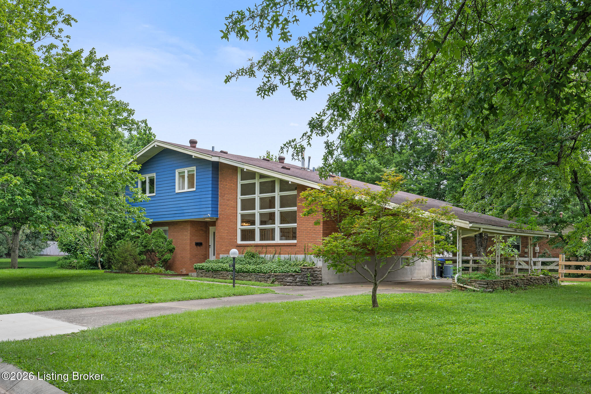 1608 Dunbarton Wynde Property Photo 3