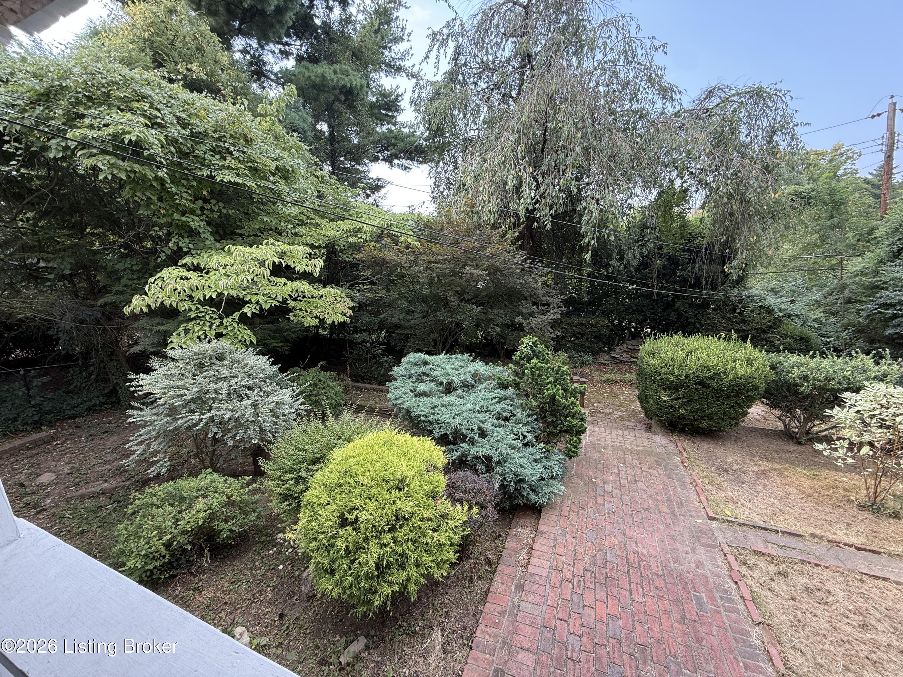 602 Sunset Rd Property Photo 7