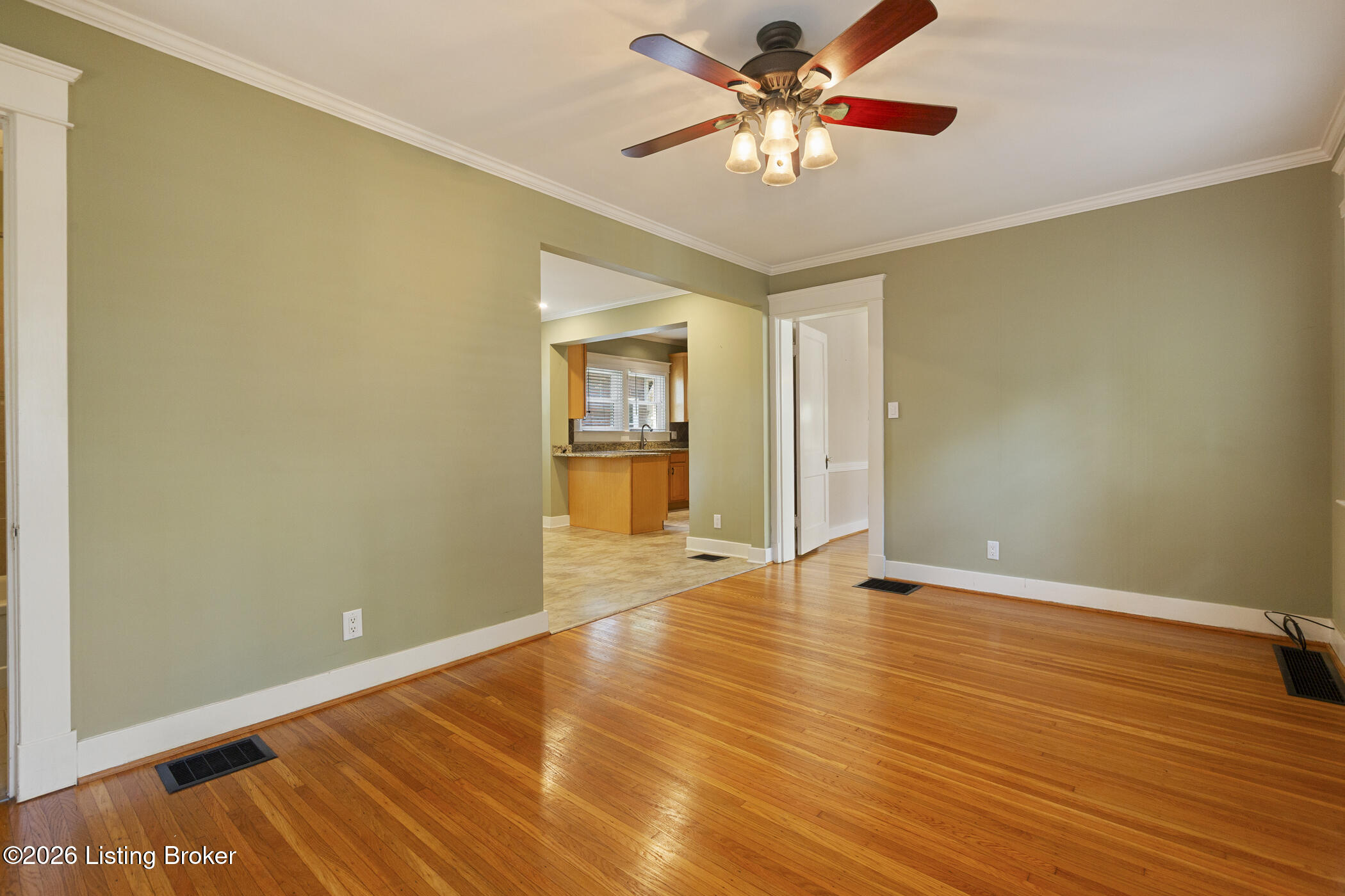 208 Oxford Pl Property Photo 28