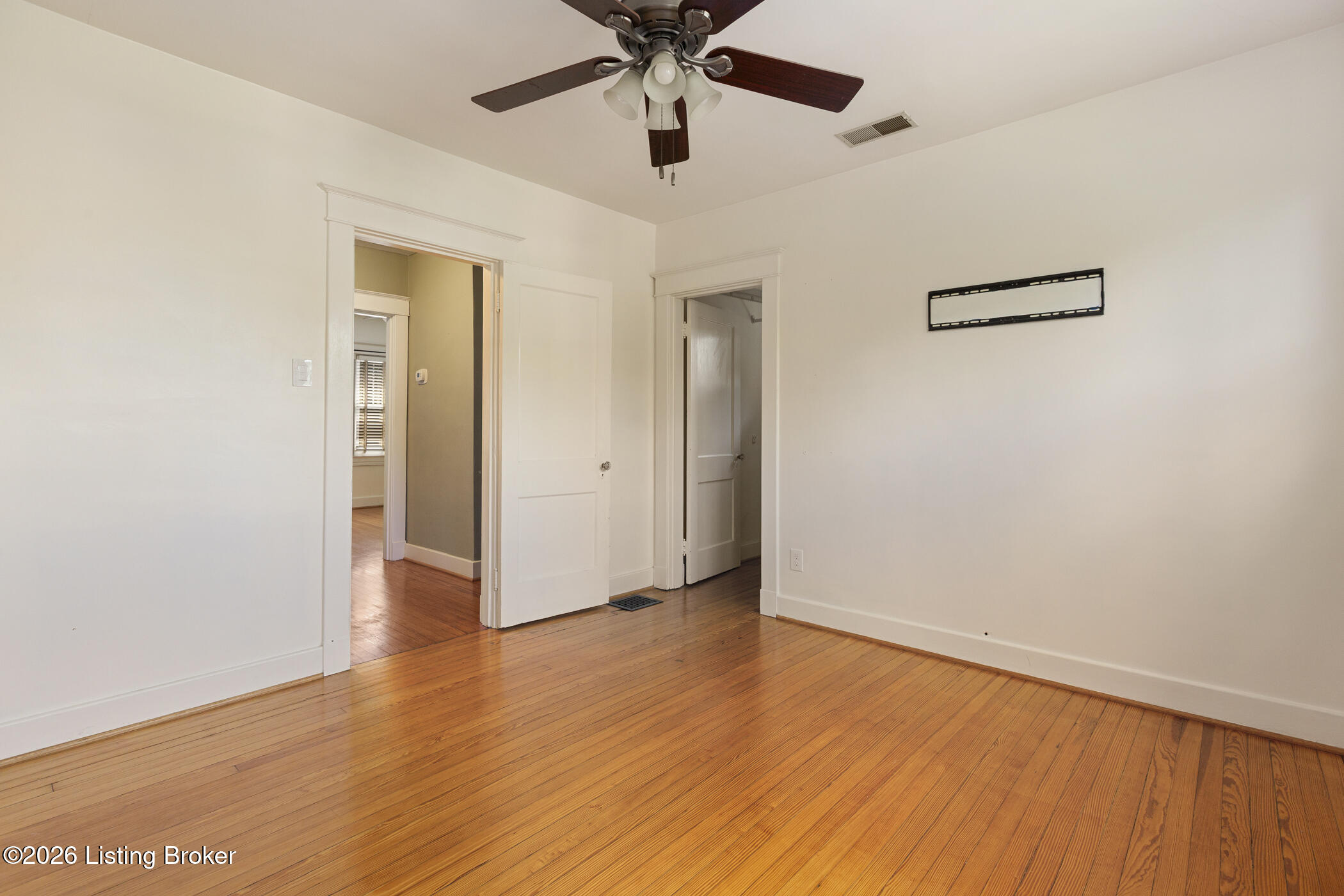 208 Oxford Pl Property Photo 42