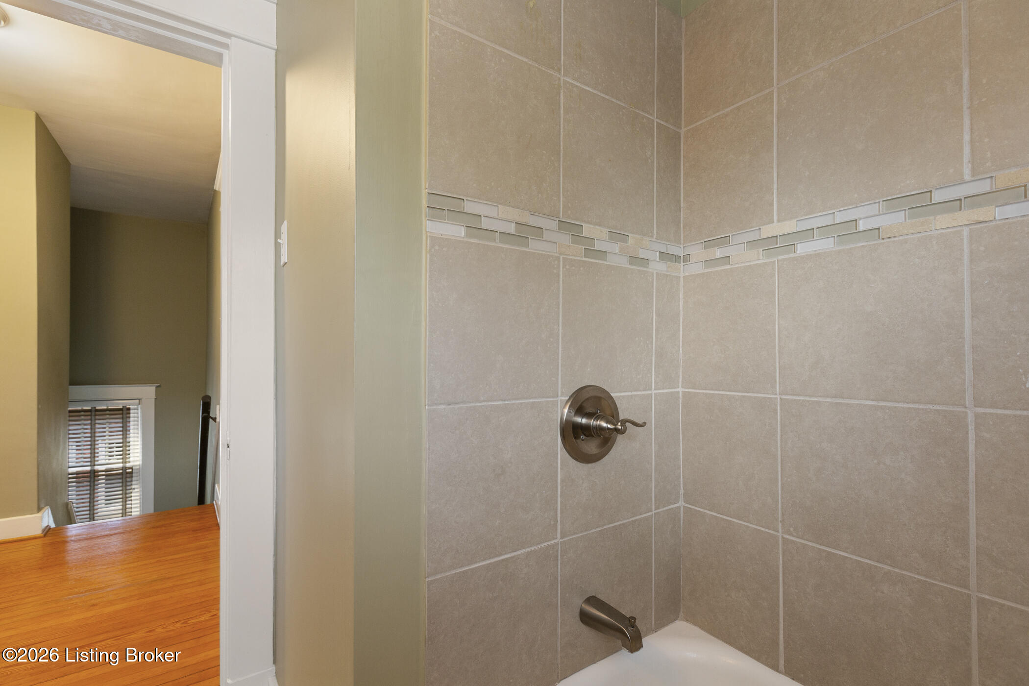 208 Oxford Pl Property Photo 49
