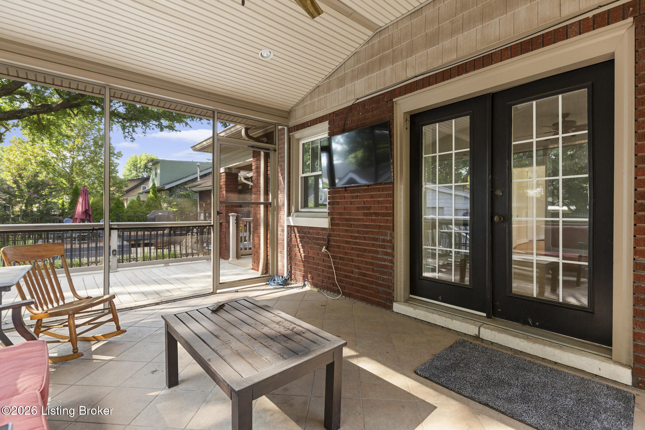 208 Oxford Pl Property Photo 66
