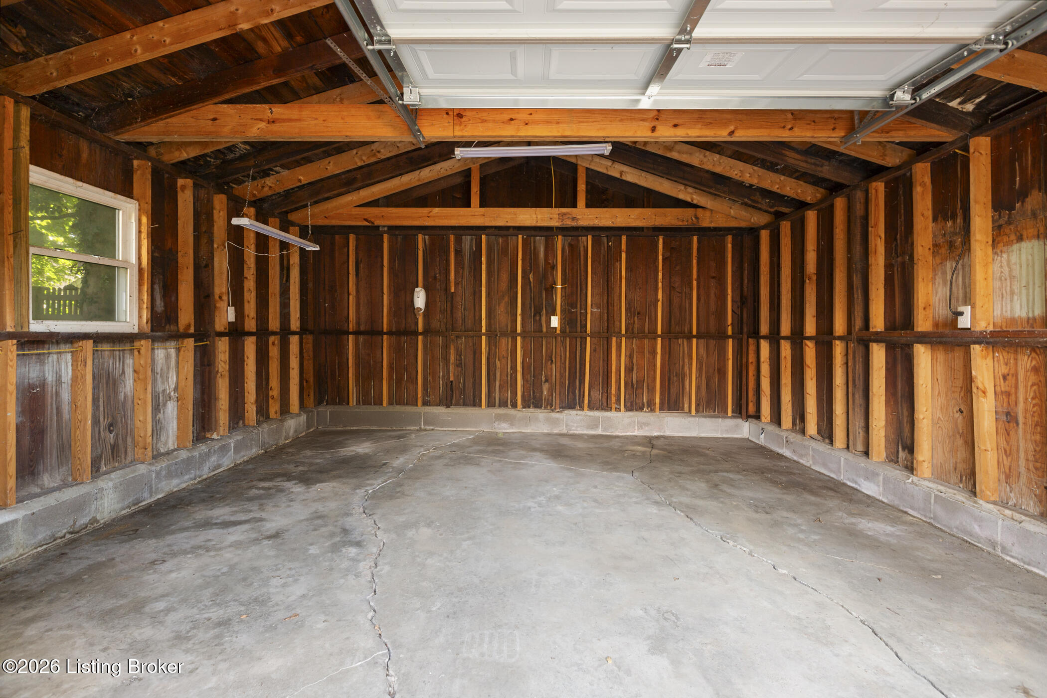 208 Oxford Pl Property Photo 68