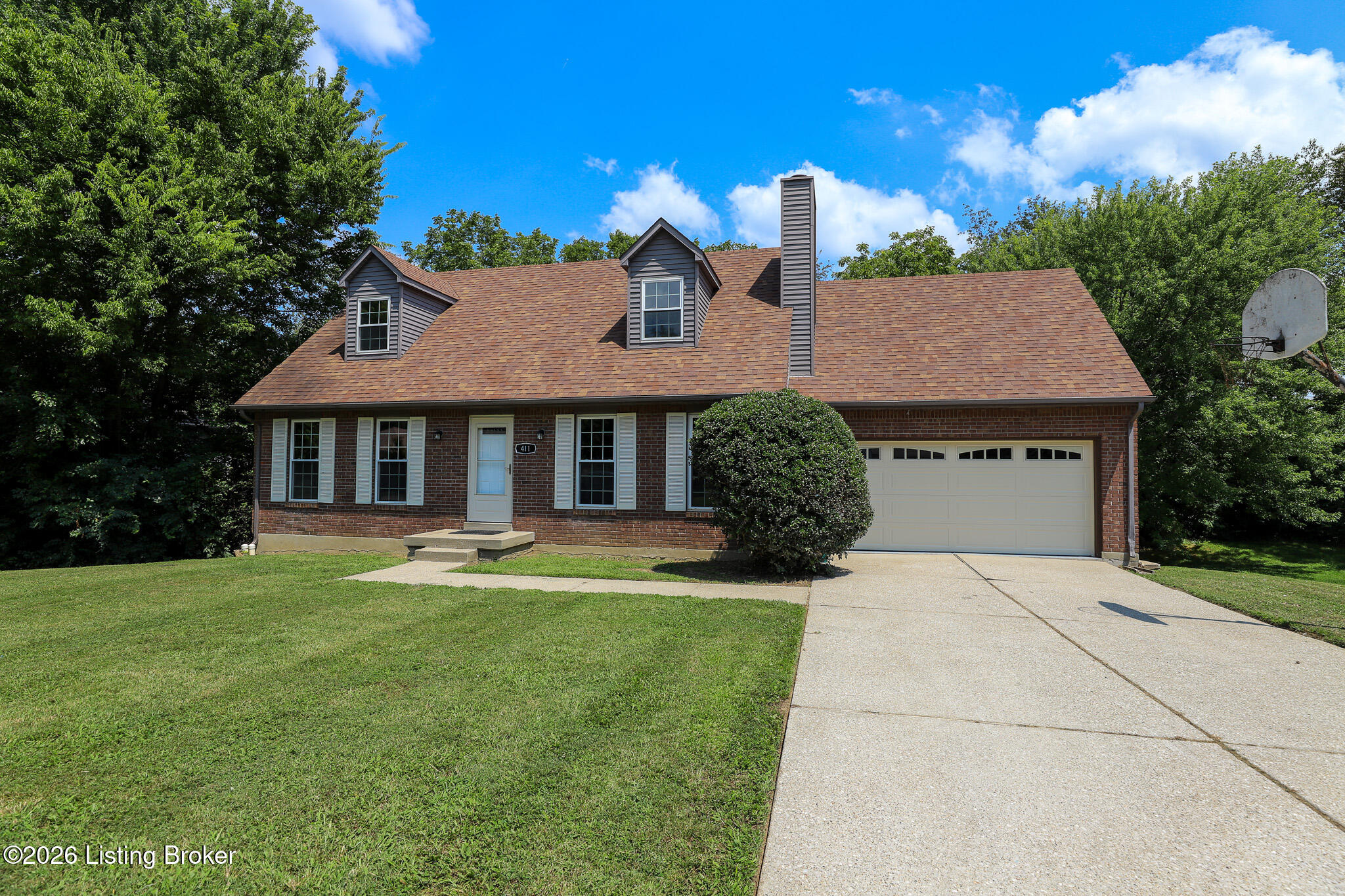 411 College View Dr Property Photo 1