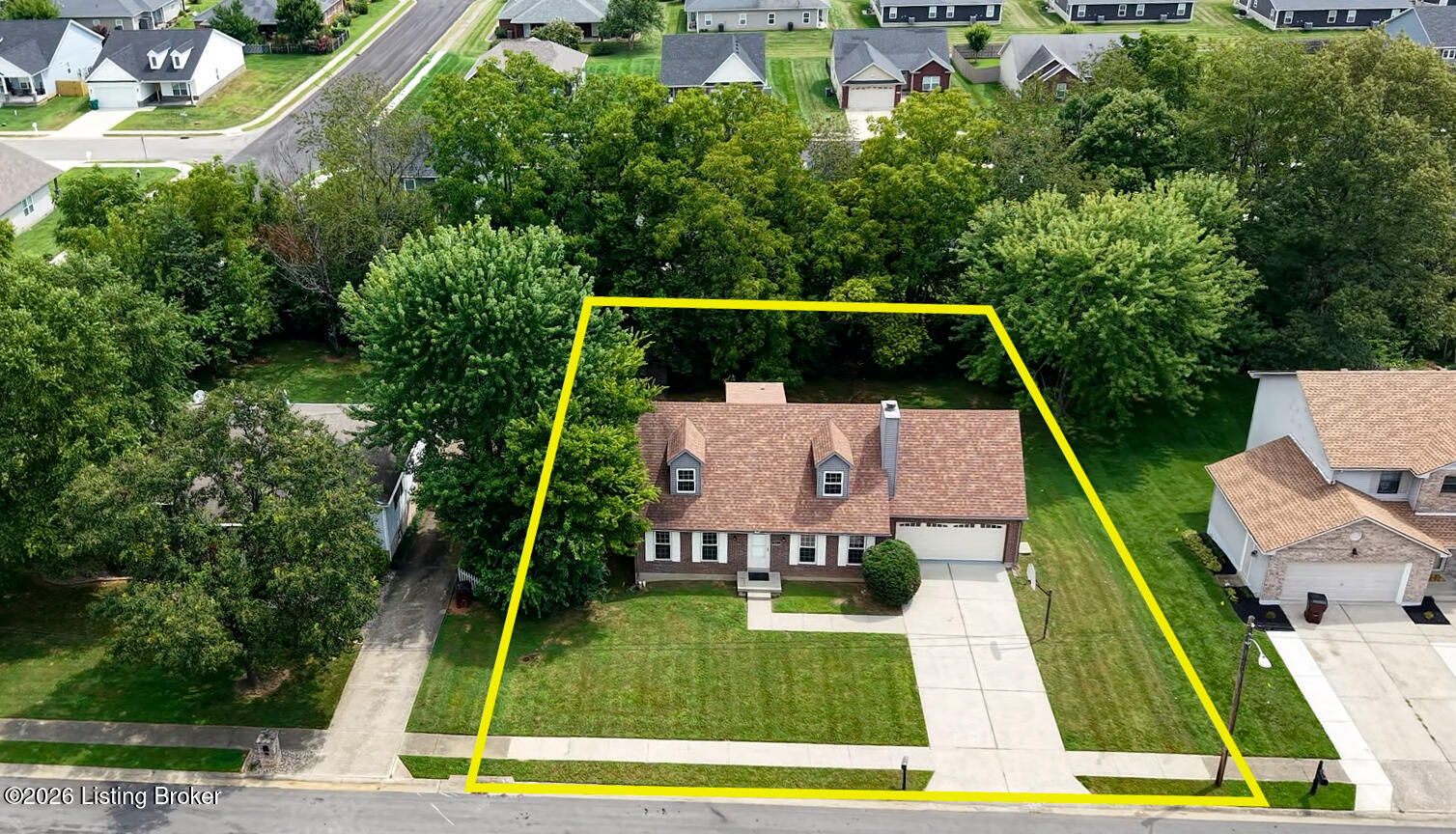 411 College View Dr Property Photo 3