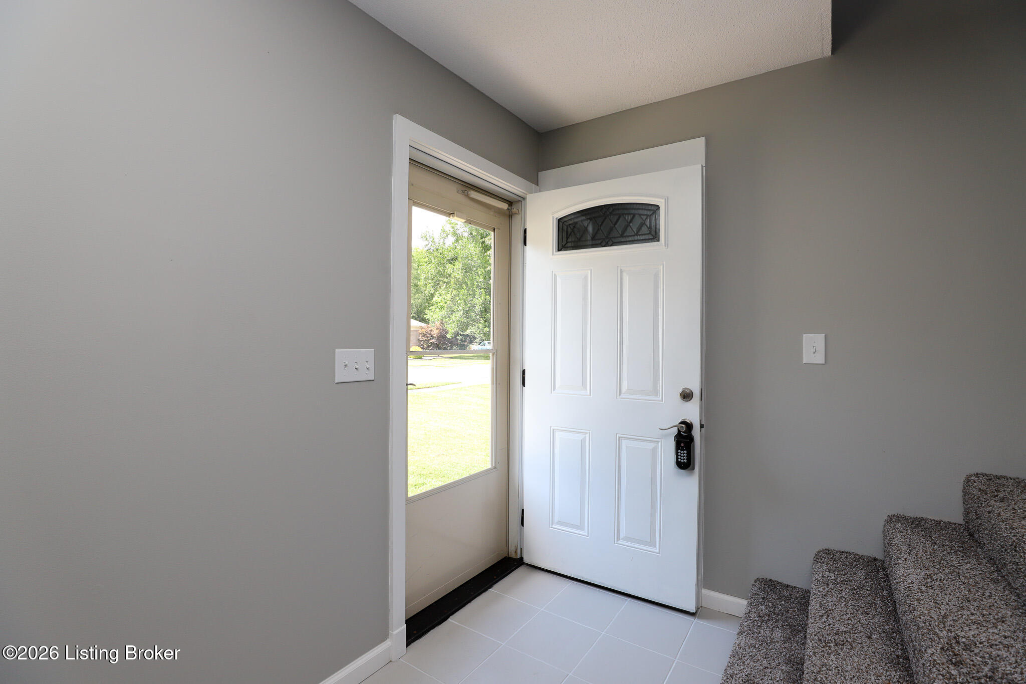 411 College View Dr Property Photo 11