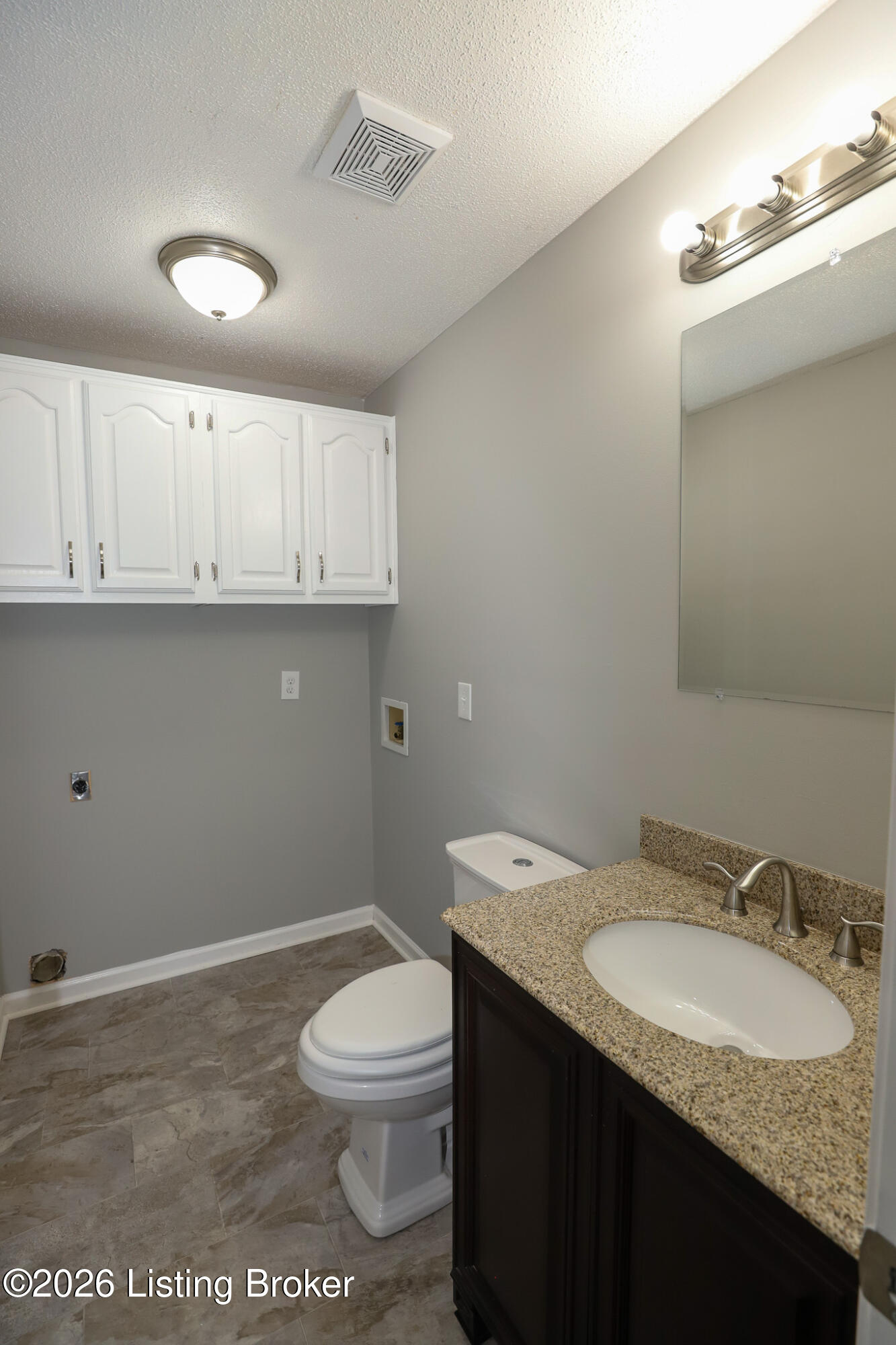 411 College View Dr Property Photo 27