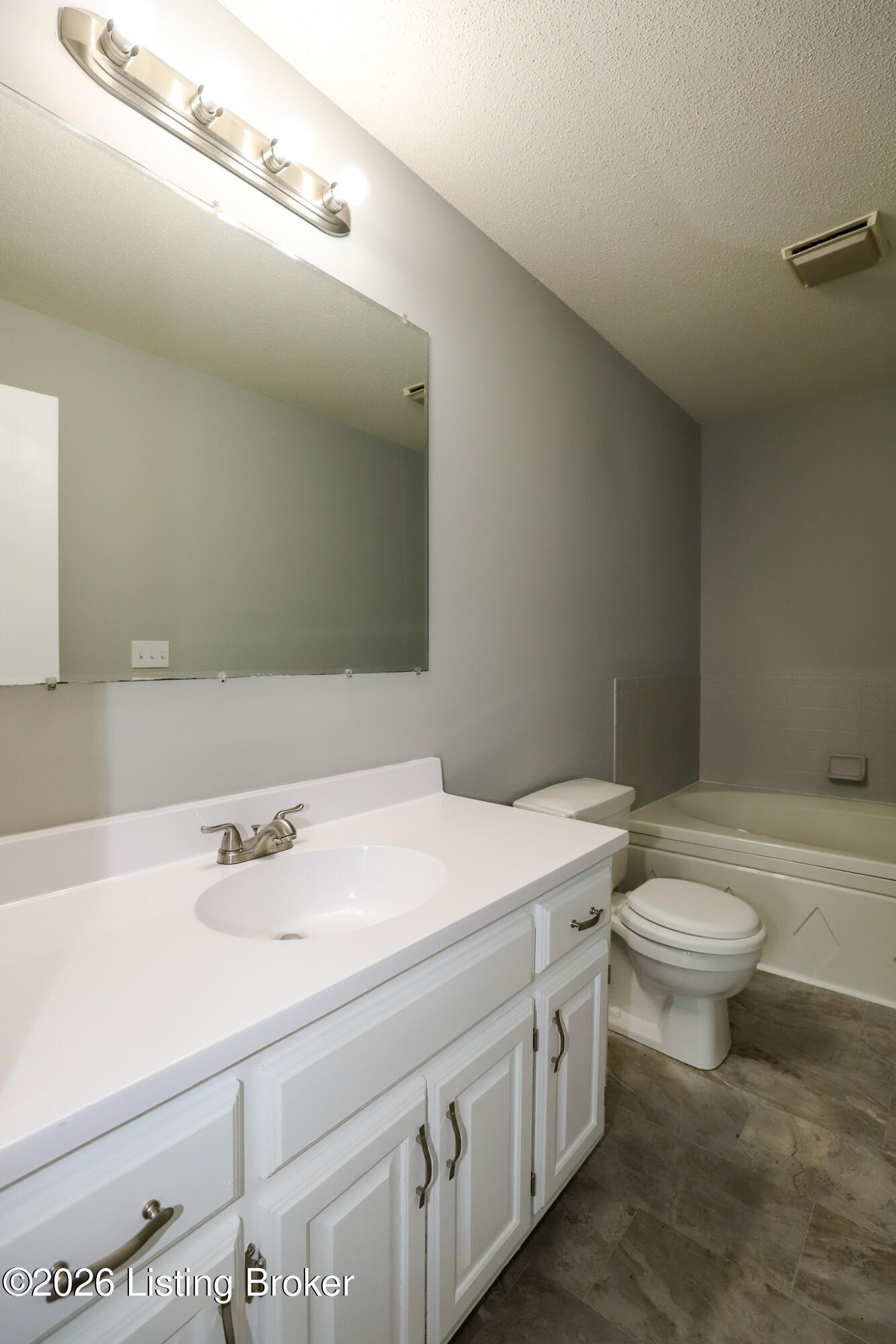 411 College View Dr Property Photo 31