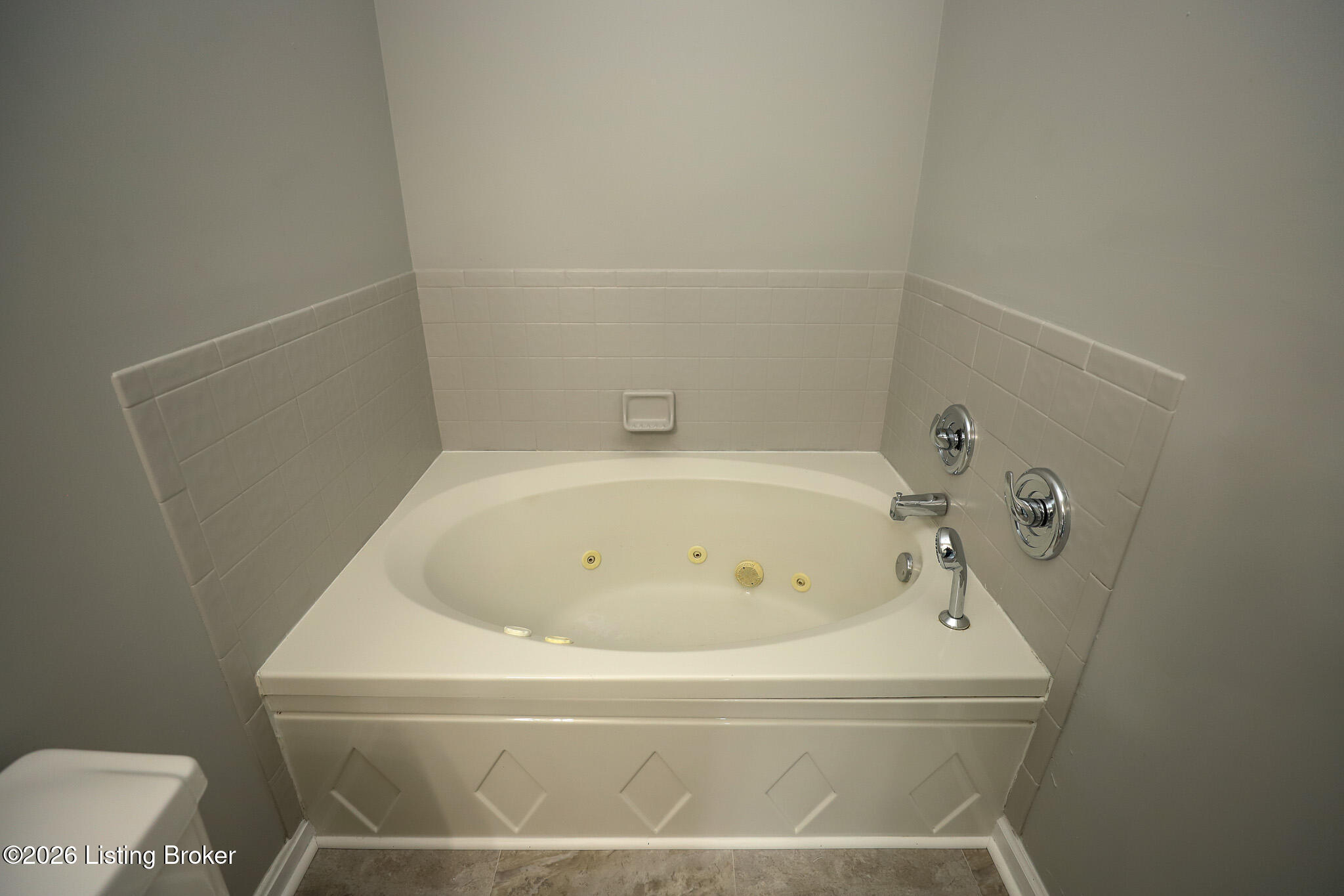 411 College View Dr Property Photo 33