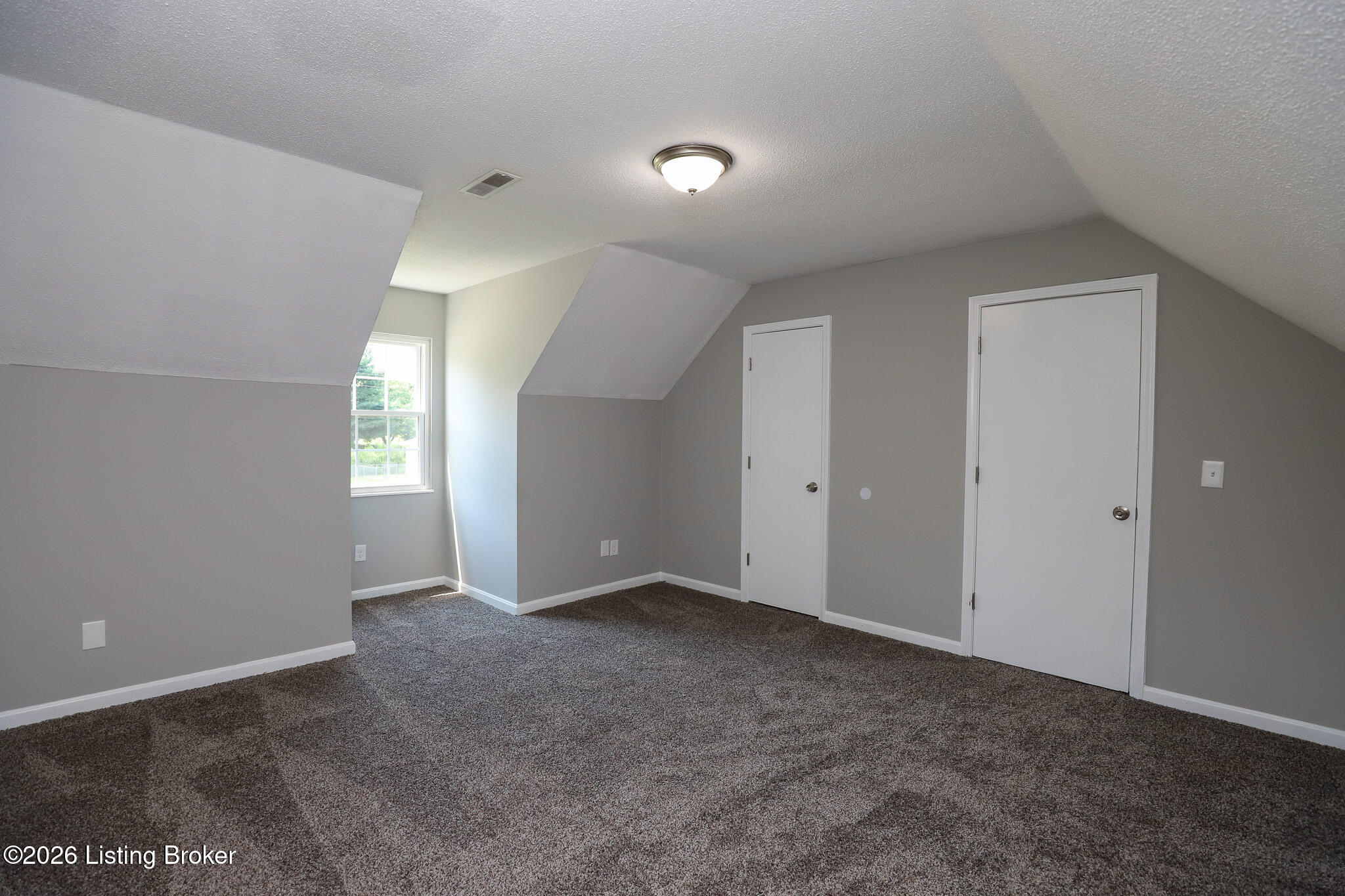 411 College View Dr Property Photo 34