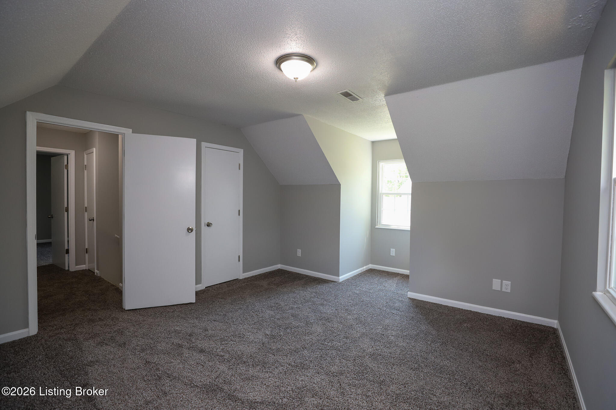 411 College View Dr Property Photo 36