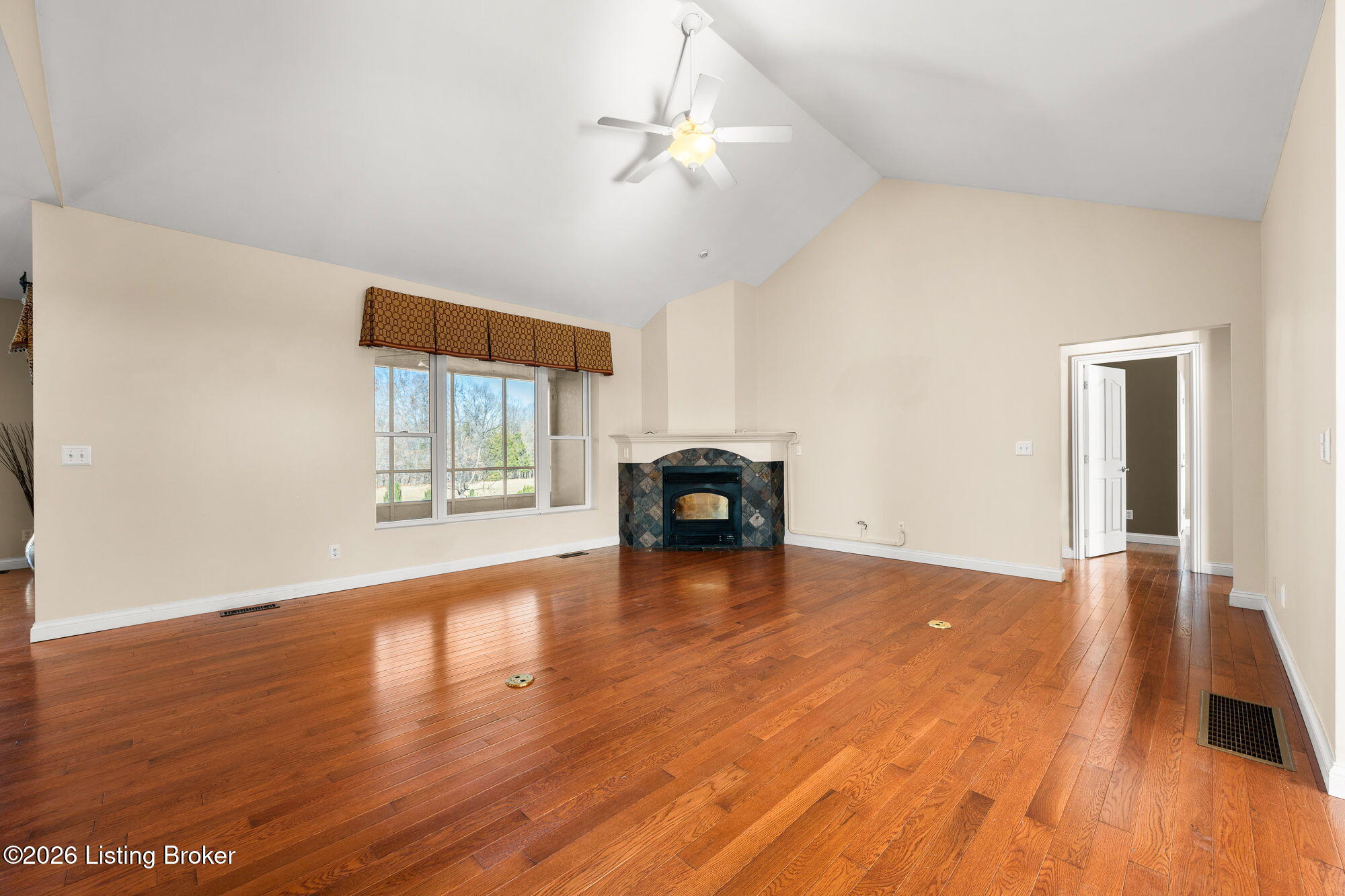 145 Mary Lee St Property Photo 21