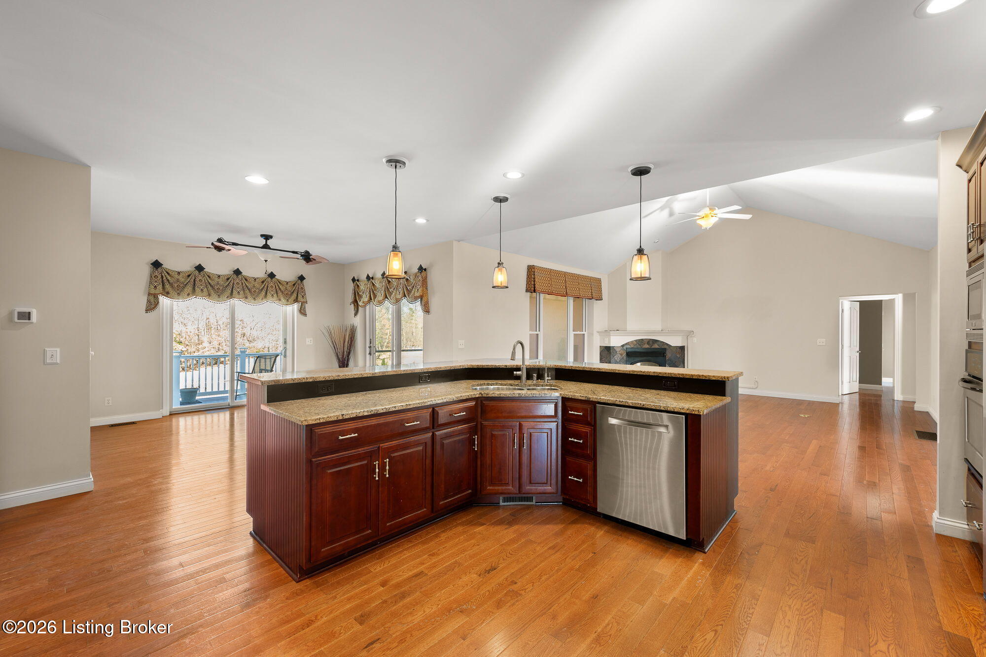 145 Mary Lee St Property Photo 22