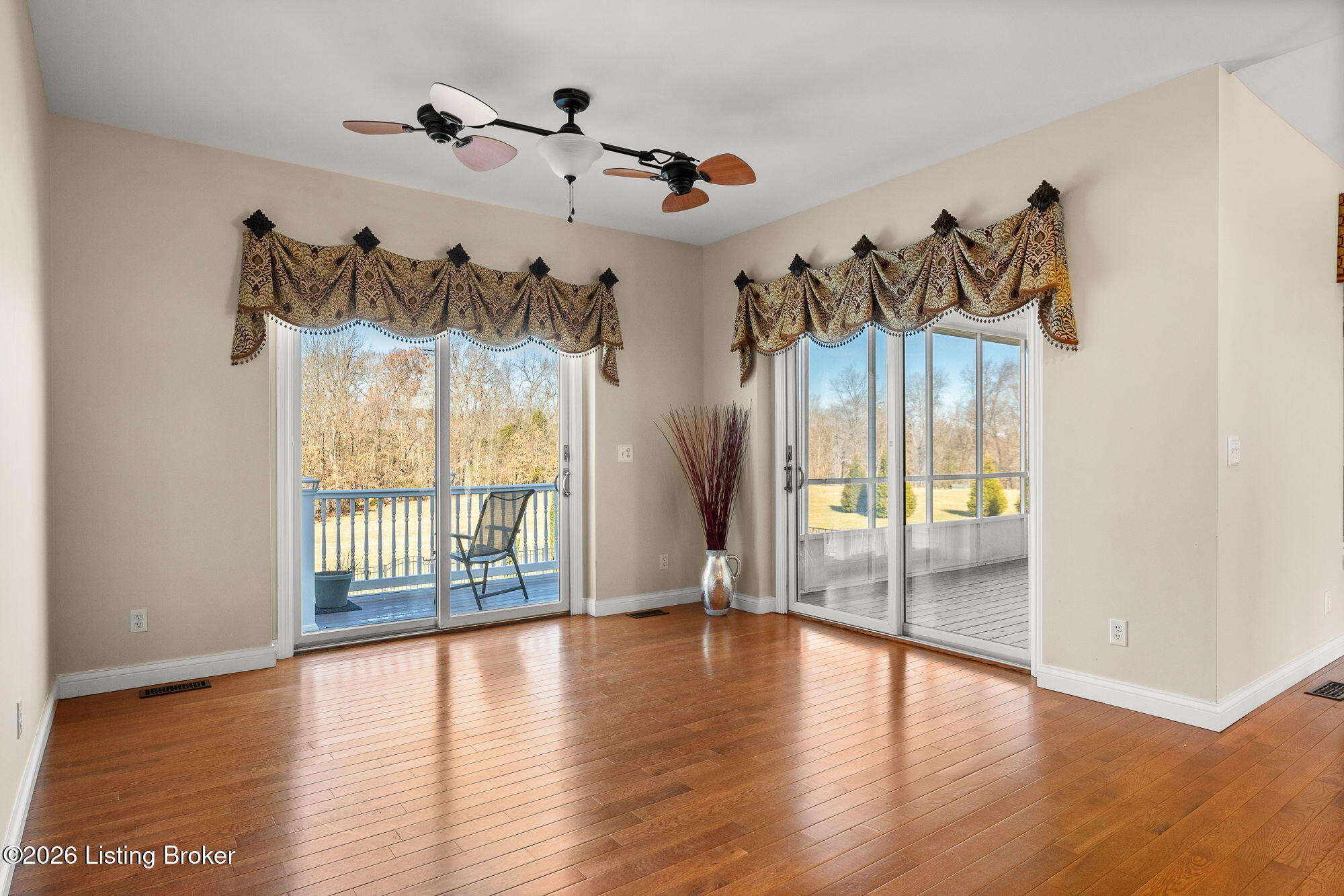 145 Mary Lee St Property Photo 28