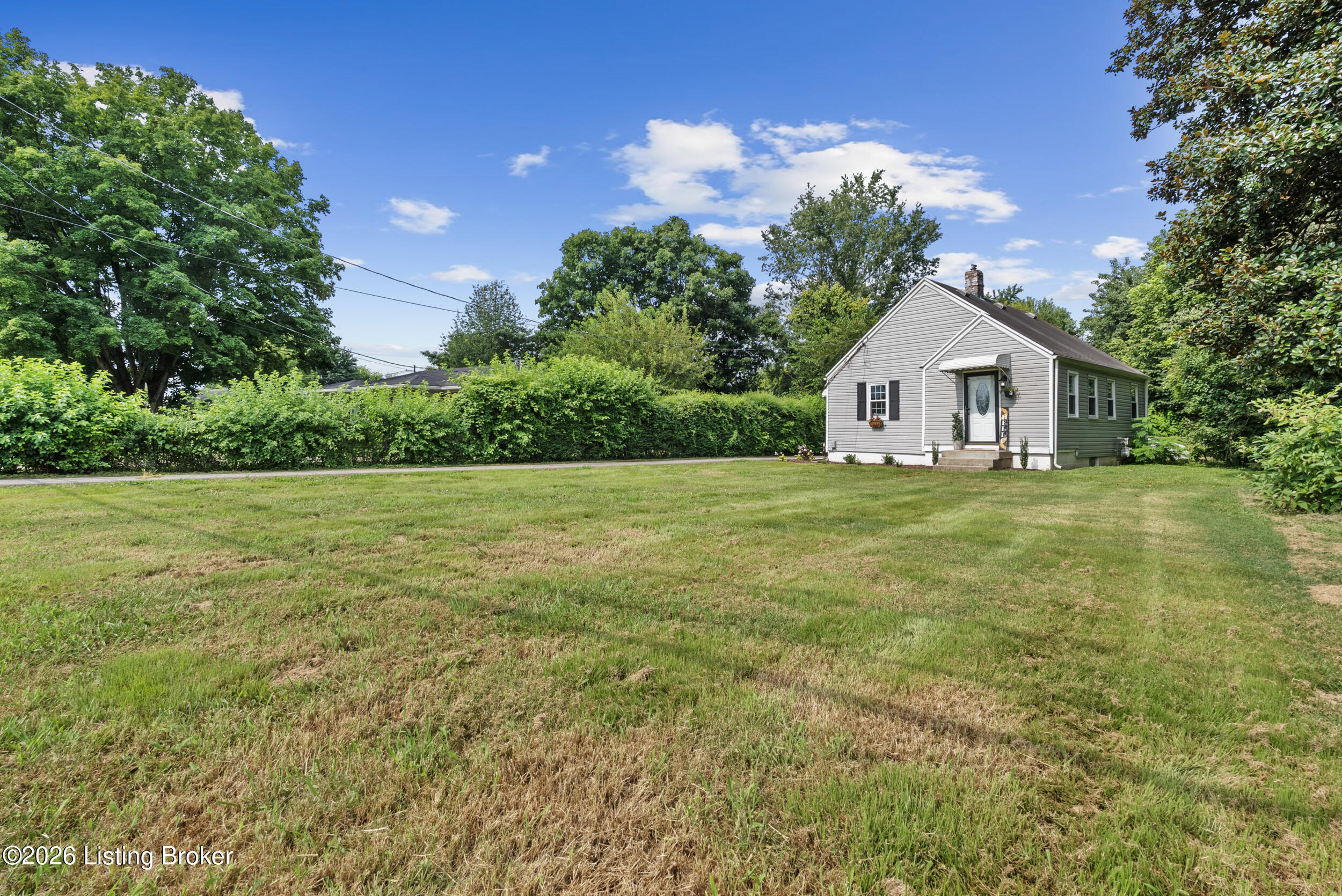 10324 Deering Rd Property Photo 4
