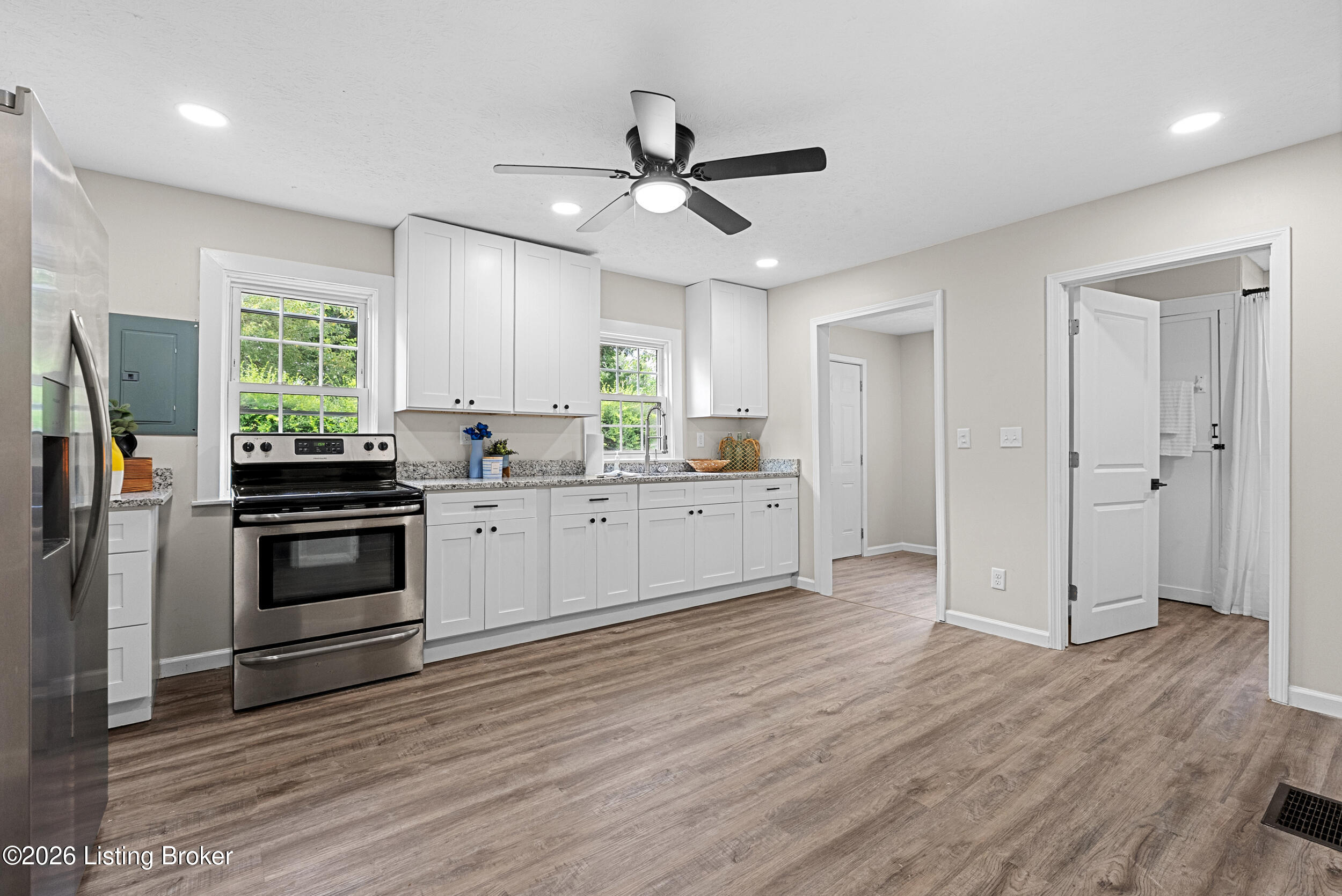 10324 Deering Rd Property Photo 12