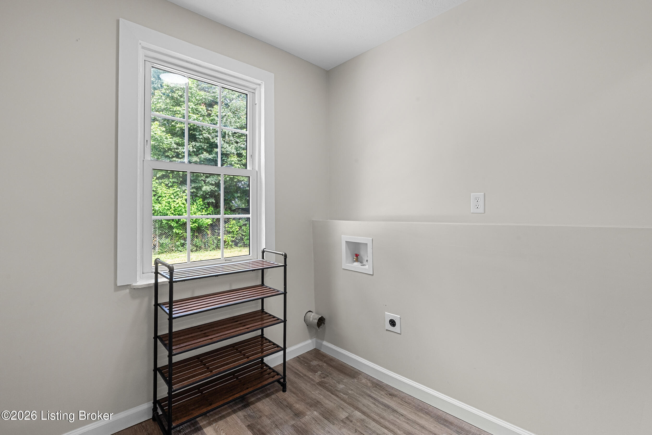 10324 Deering Rd Property Photo 23