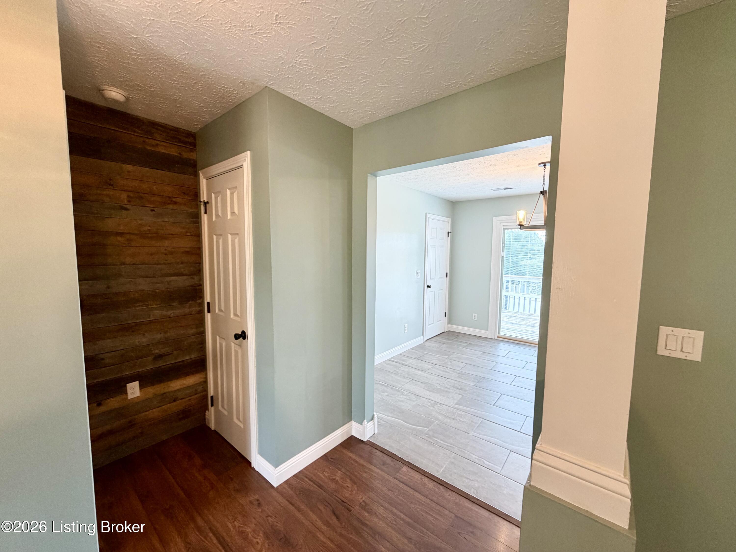 120 Alder Dr Property Photo 6