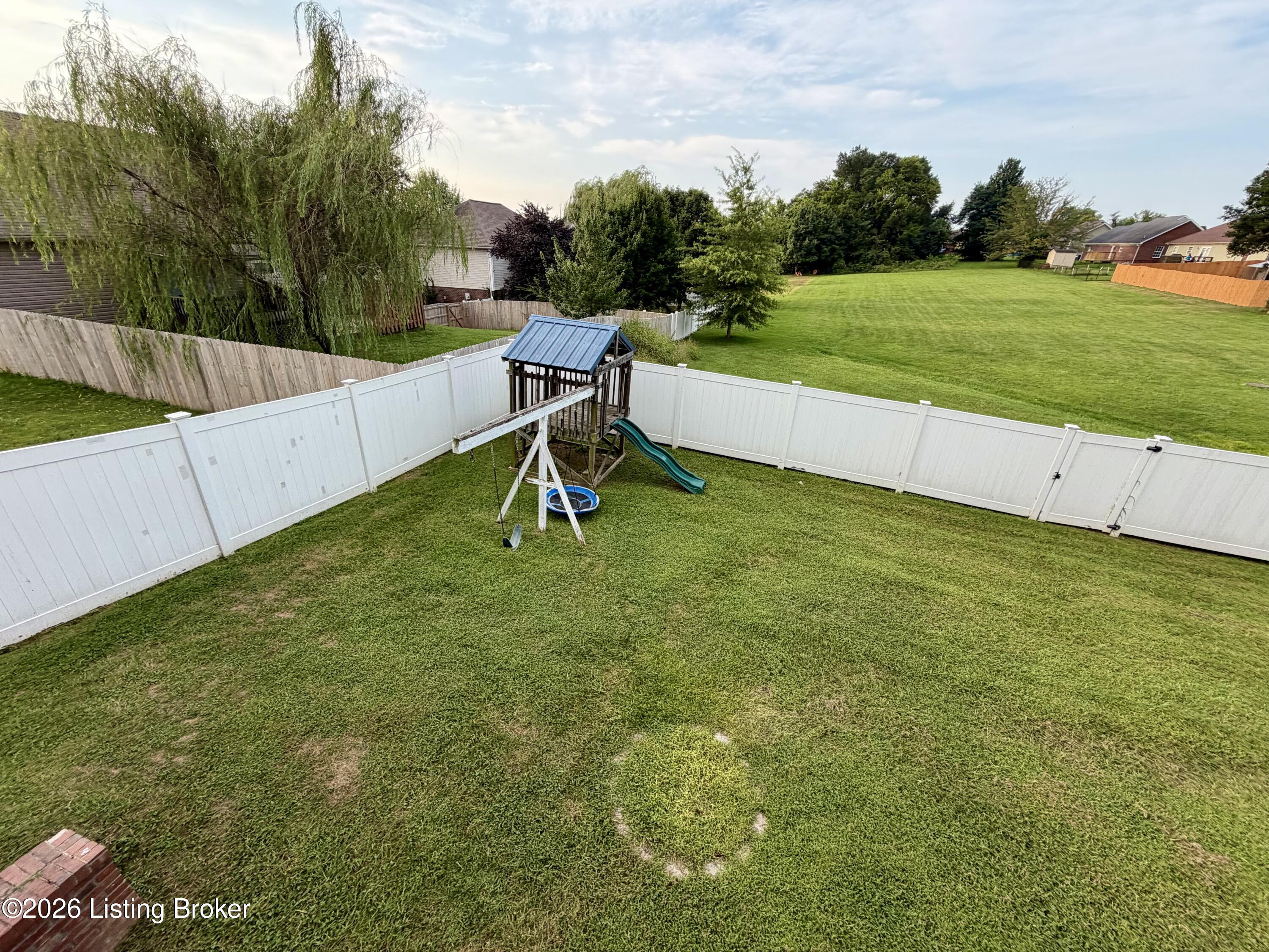 120 Alder Dr Property Photo 15