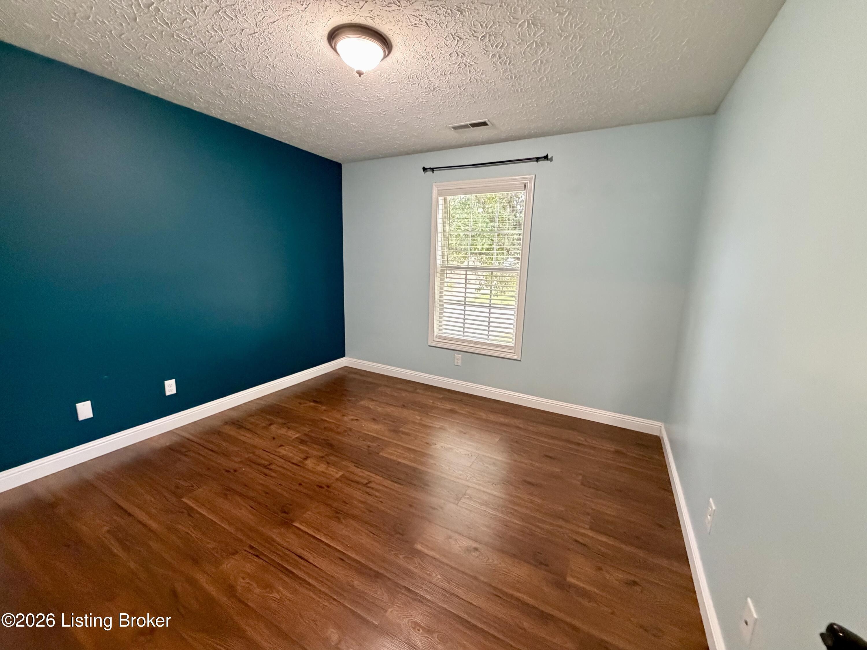 120 Alder Dr Property Photo 23