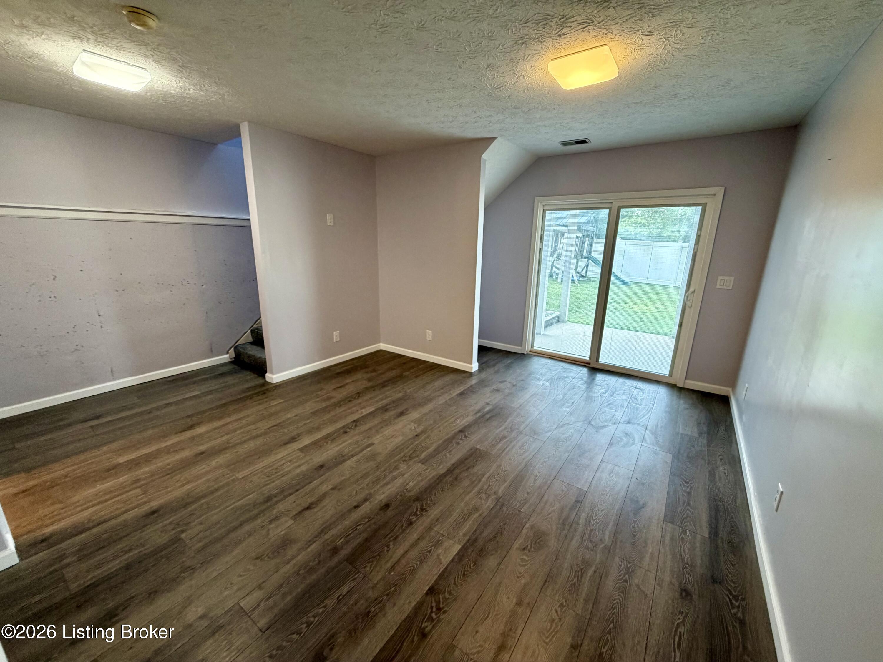 120 Alder Dr Property Photo 25