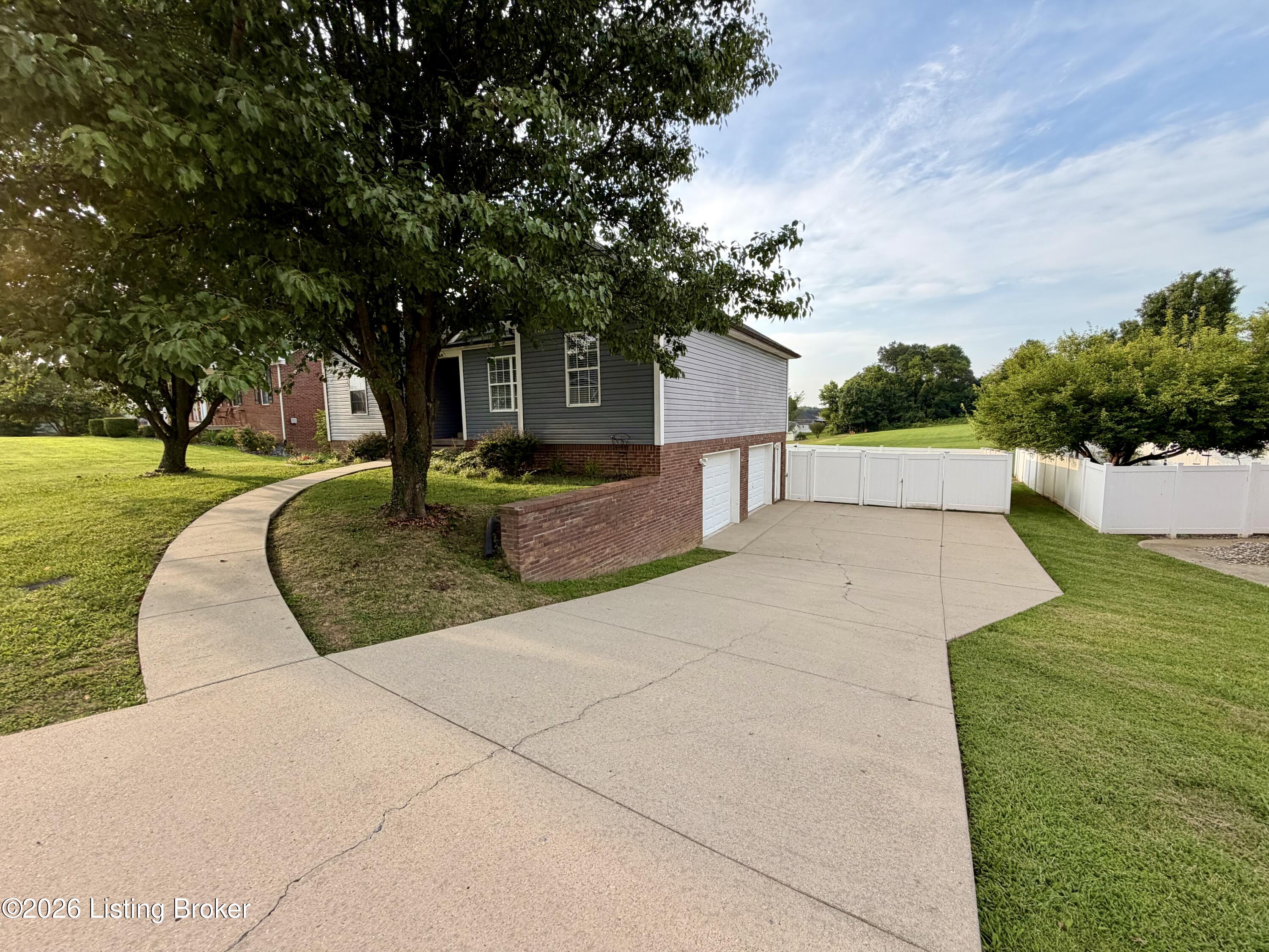 120 Alder Dr Property Photo 33