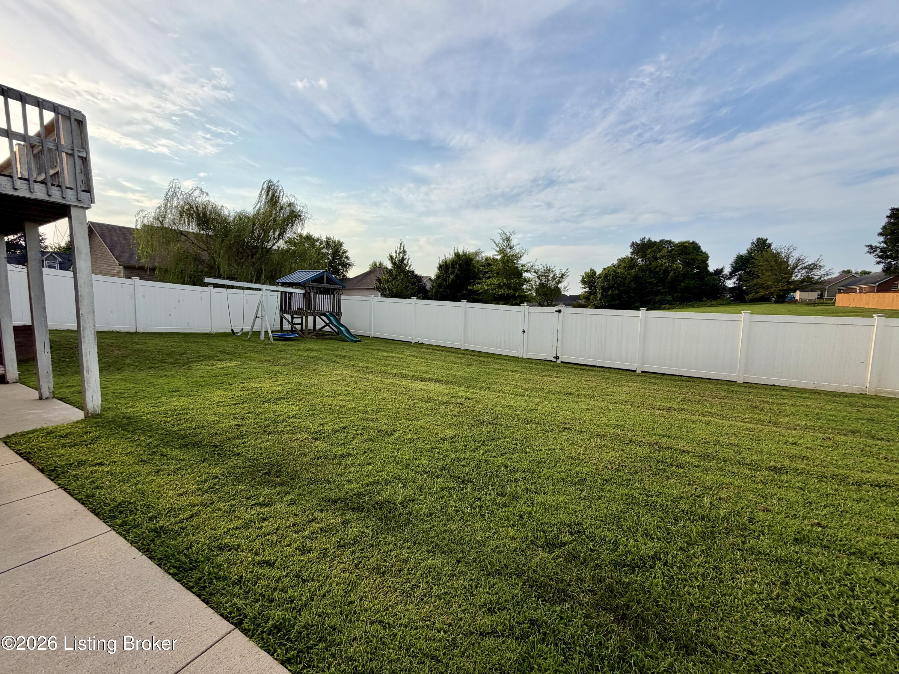 120 Alder Dr Property Photo 36