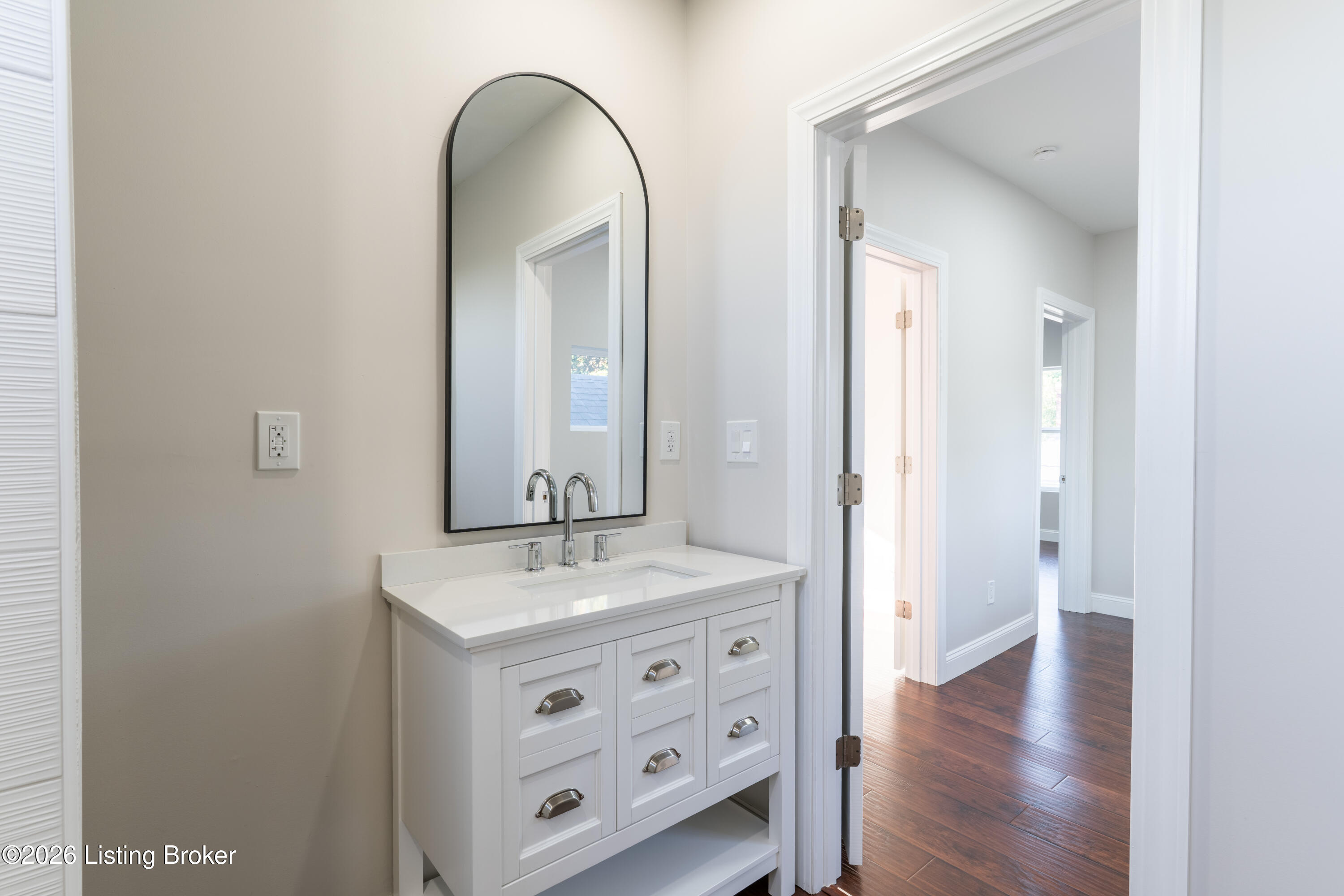 1745 Bolling Ave Property Photo 32