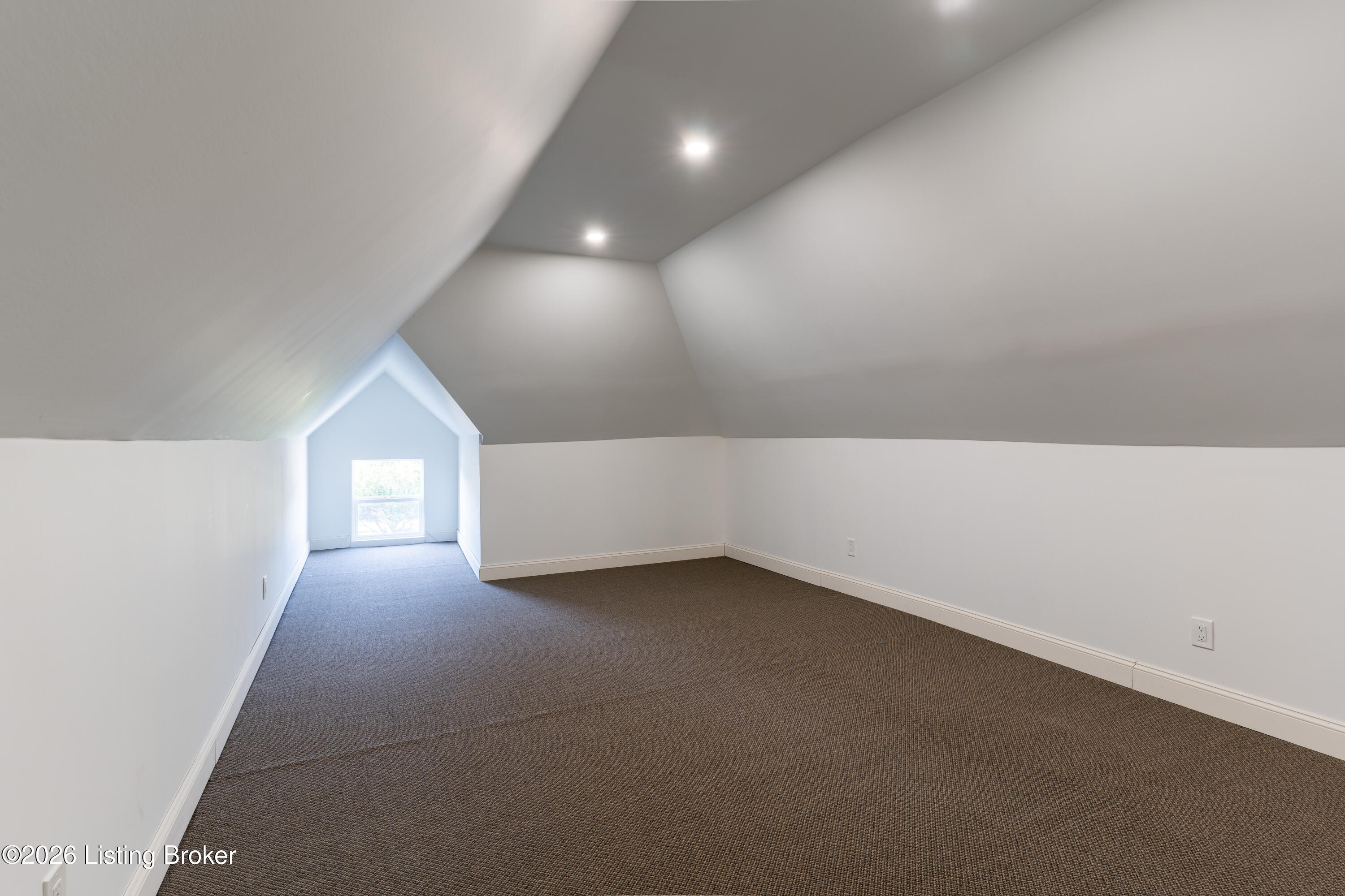 1745 Bolling Ave Property Photo 34