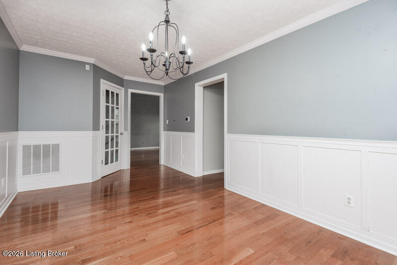 5113 Middlesex Dr Property Photo 6