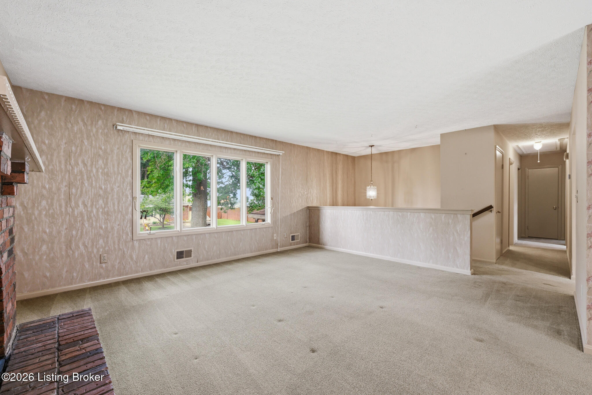 2109 Bridlewood Dr Property Photo 10