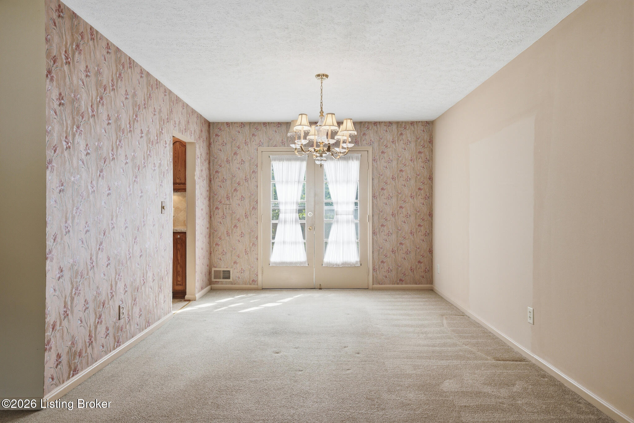 2109 Bridlewood Dr Property Photo 15