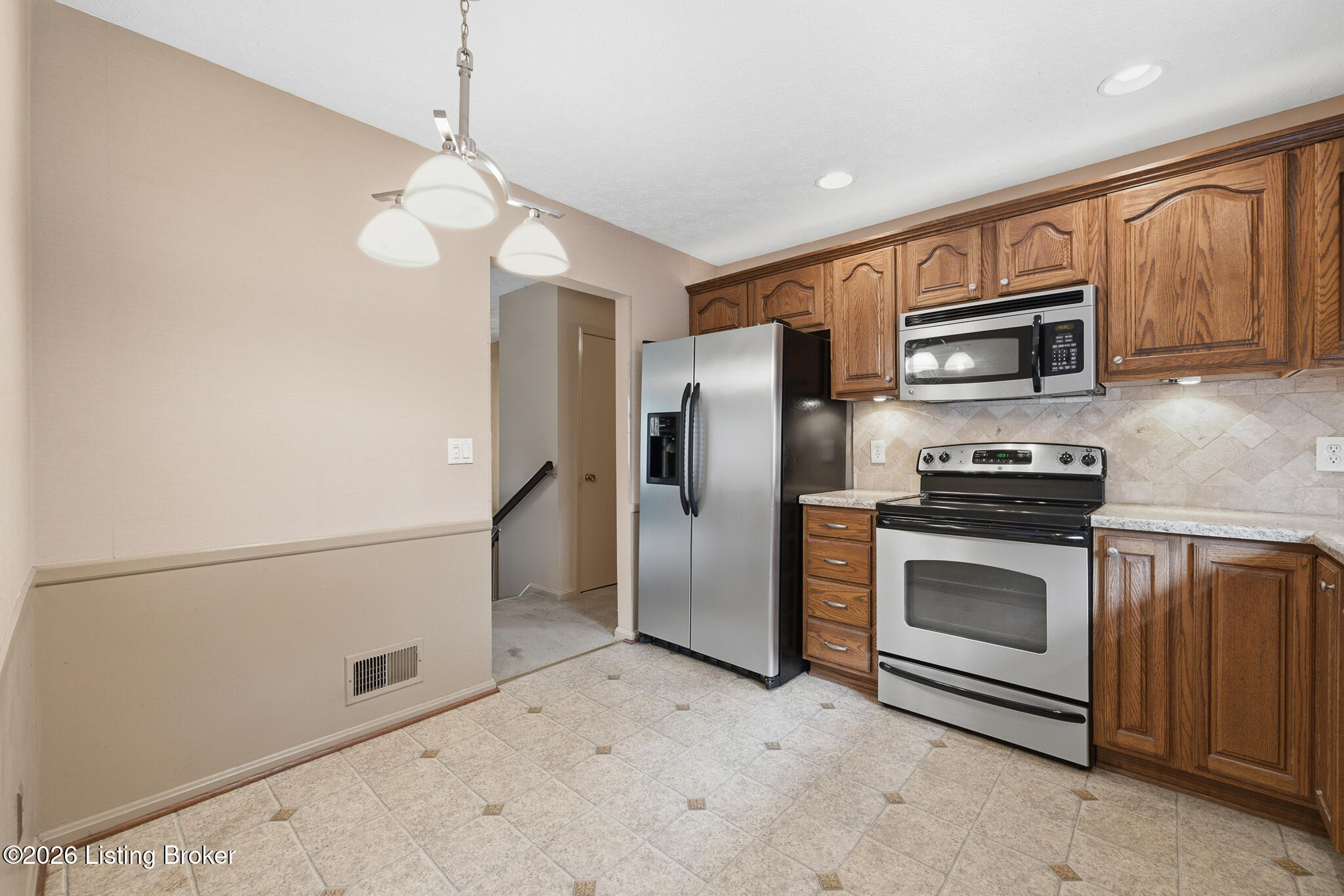2109 Bridlewood Dr Property Photo 21
