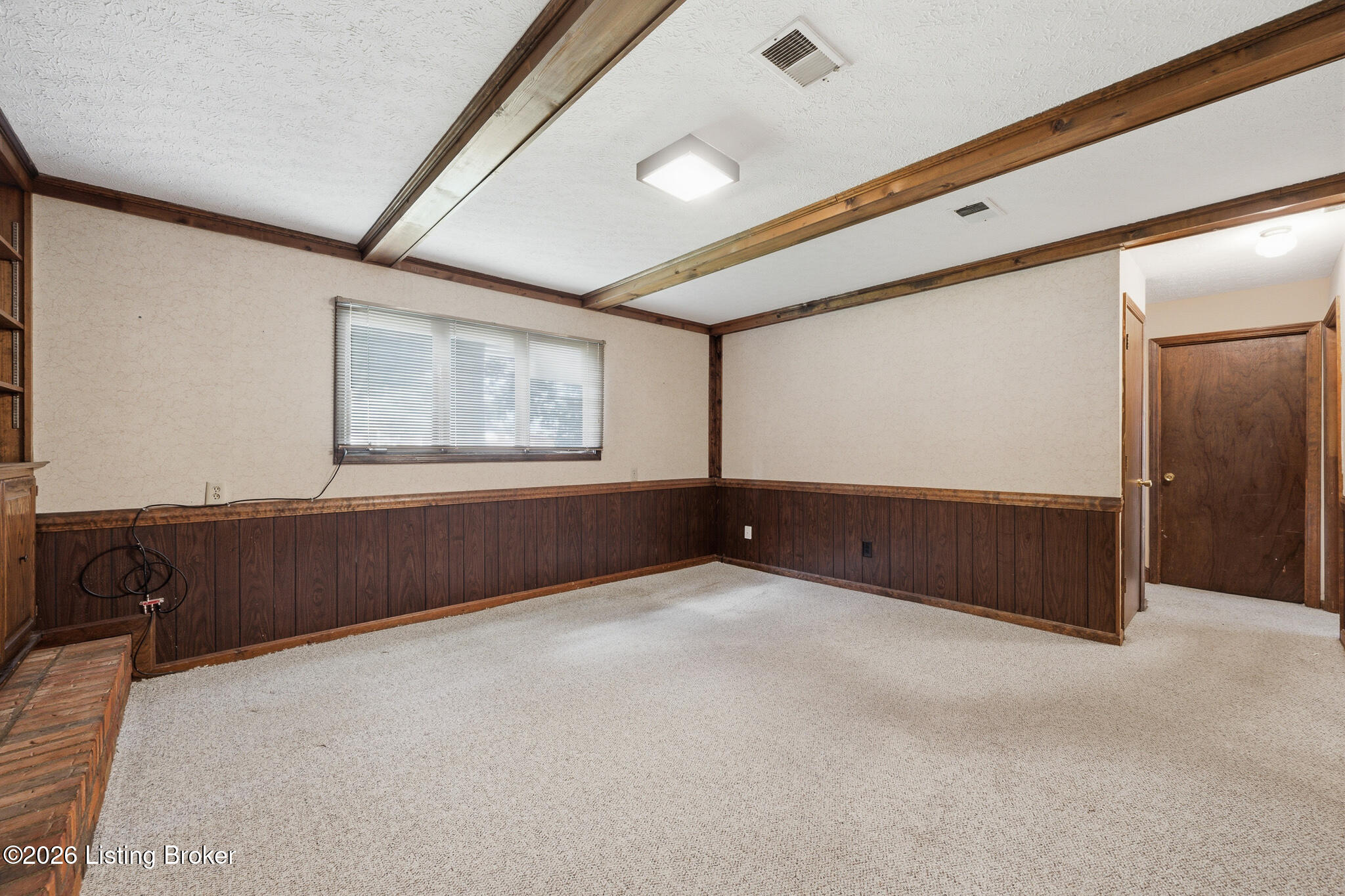 2109 Bridlewood Dr Property Photo 32