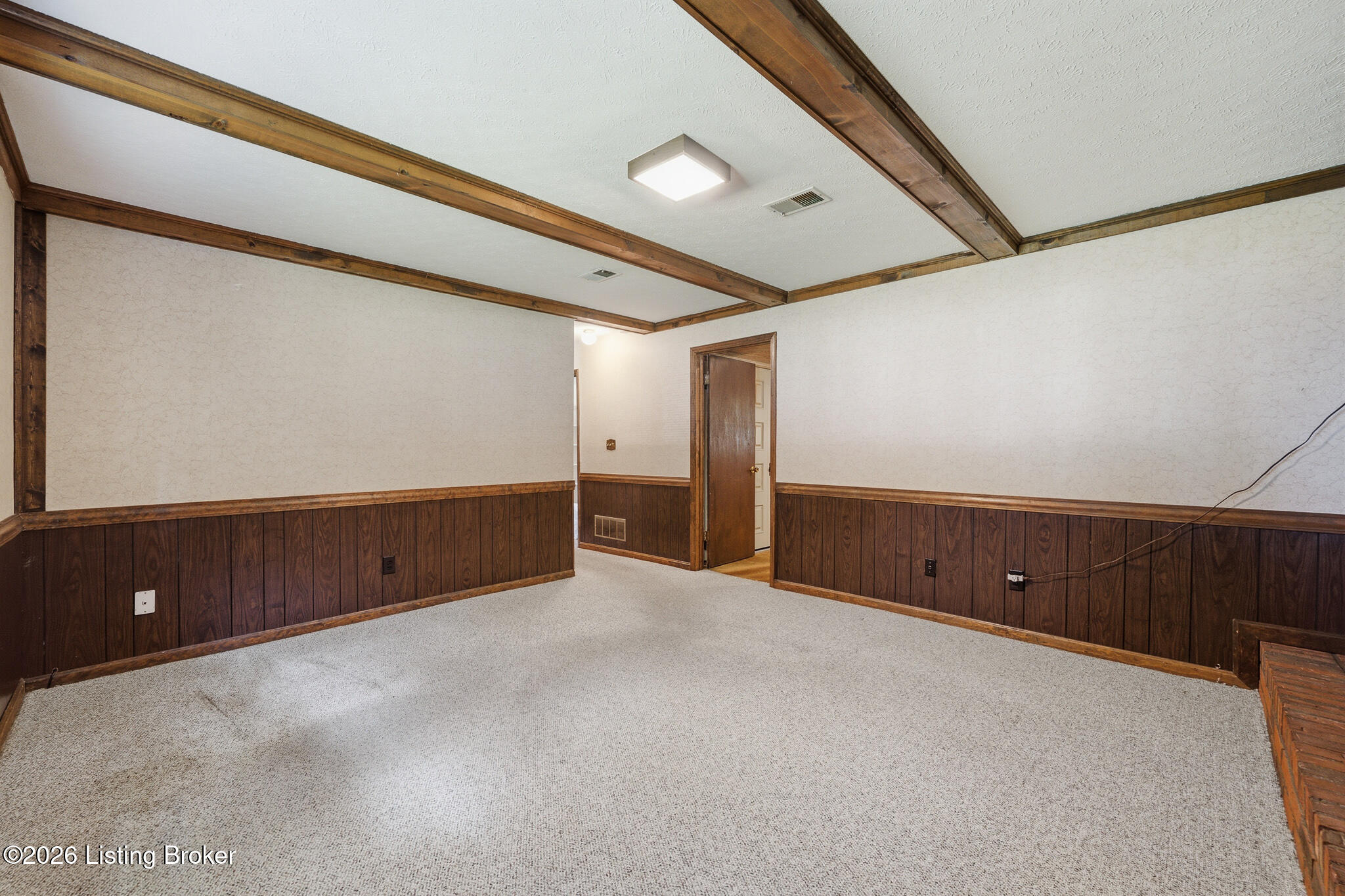 2109 Bridlewood Dr Property Photo 33