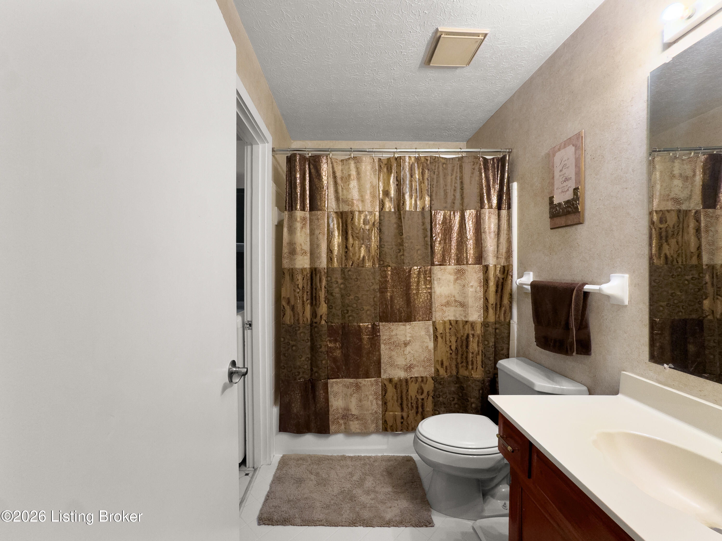 1225 Hollendale Way Property Photo 34