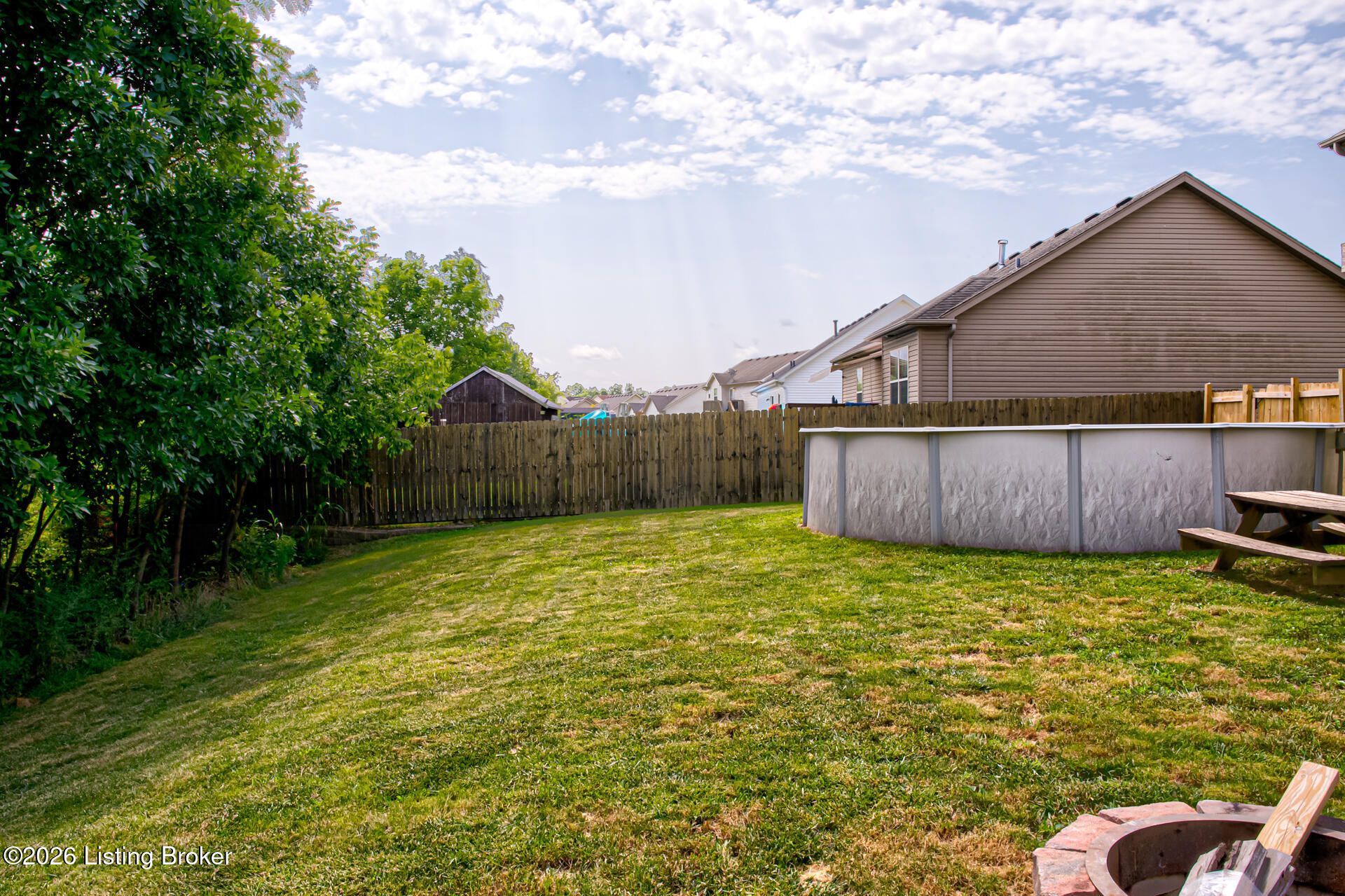 240 Crooked Oak Ct Property Photo 36
