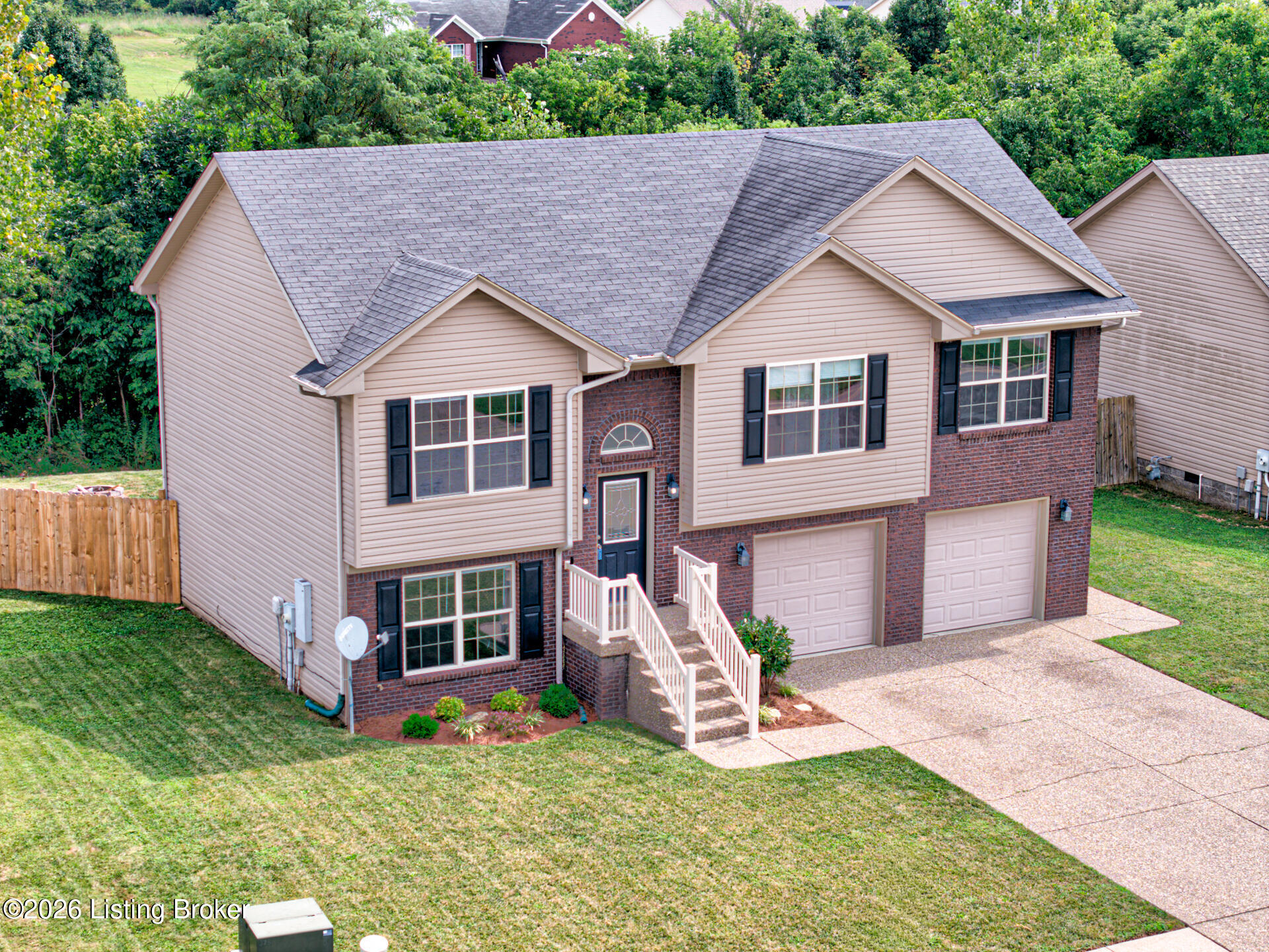 240 Crooked Oak Ct Property Photo 42