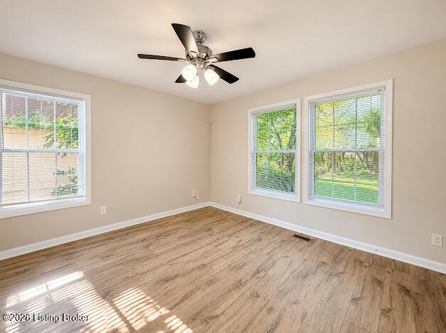 3229 Greenwood Ave Property Photo 7