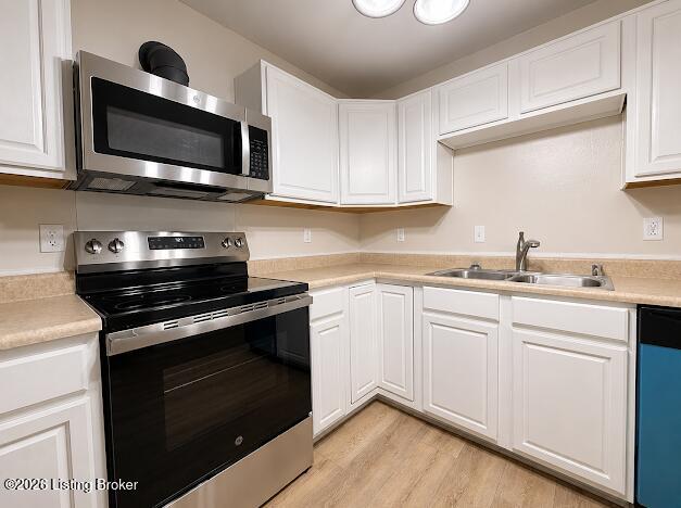 3229 Greenwood Ave Property Photo 10